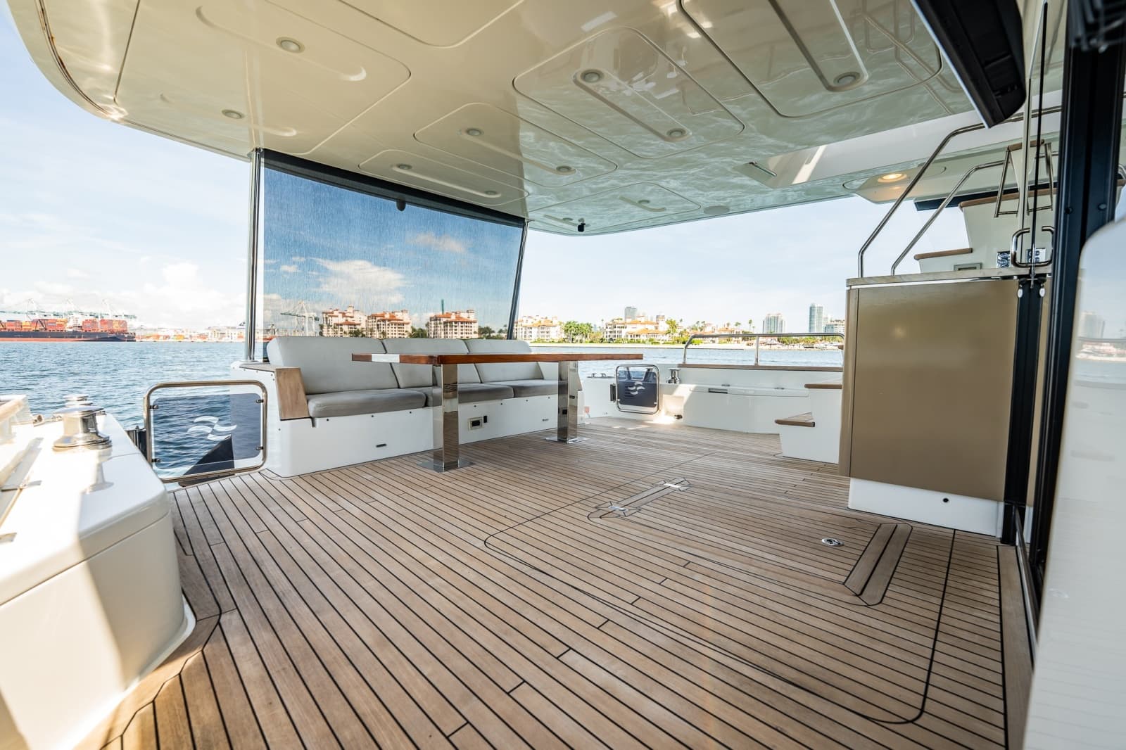 2023 Sirena 68 - Photo 28