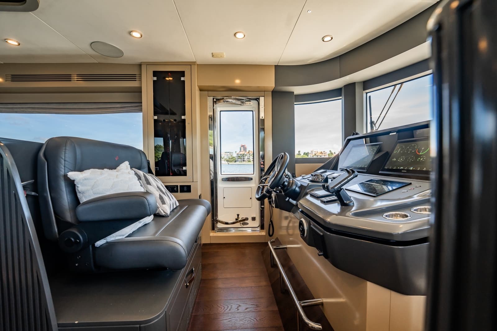 2023 Sirena 68 - Photo 67