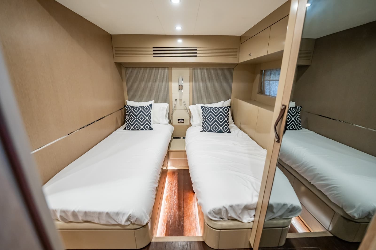 2023 Sirena 68 - Photo 90