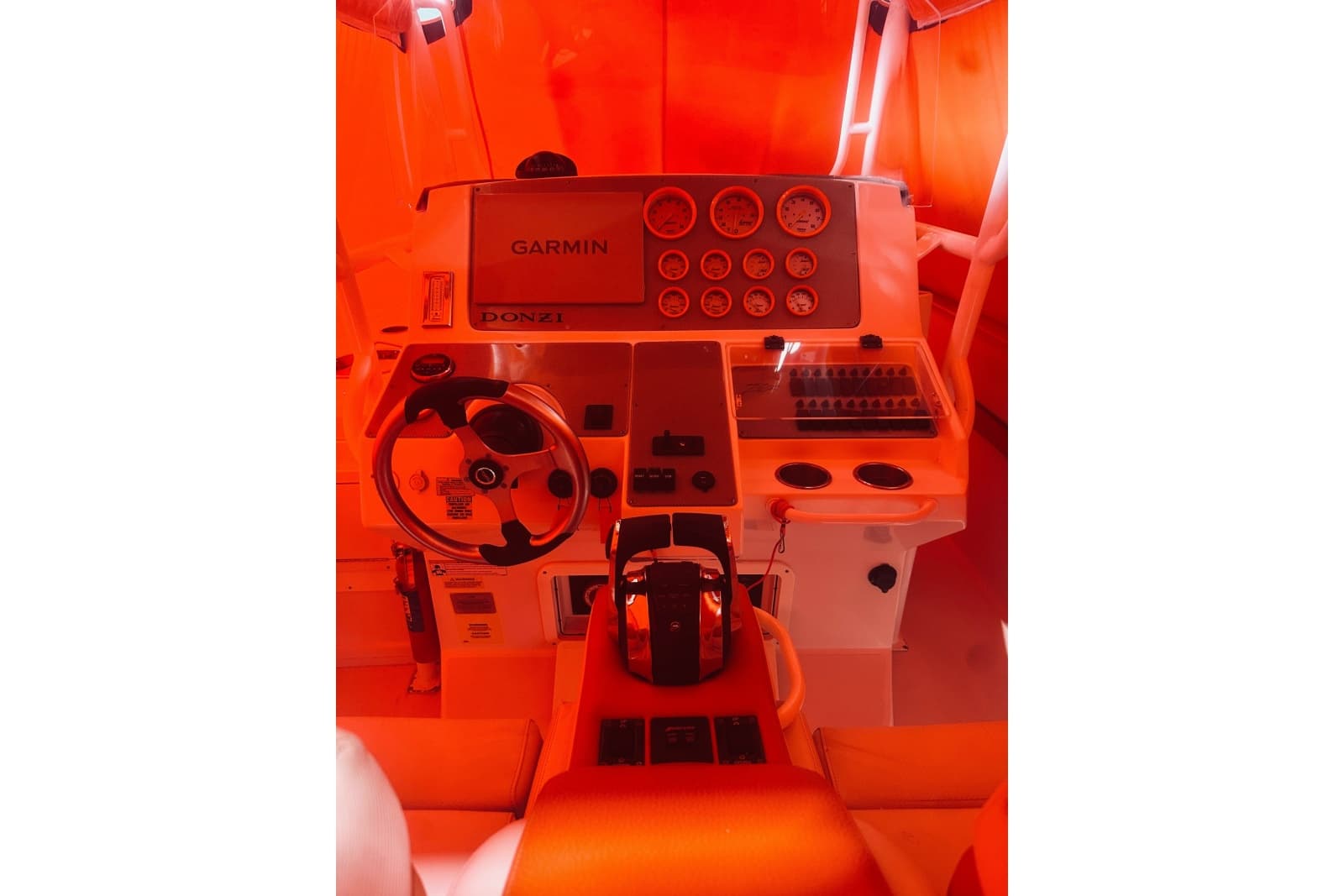 2014 Donzi 35 ZFX Cuddy - Photo 20