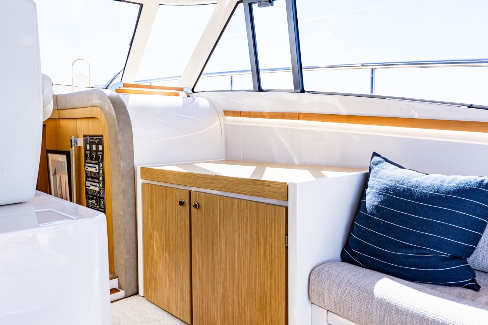2018 Chris-Craft 44 Commander - Photo 49