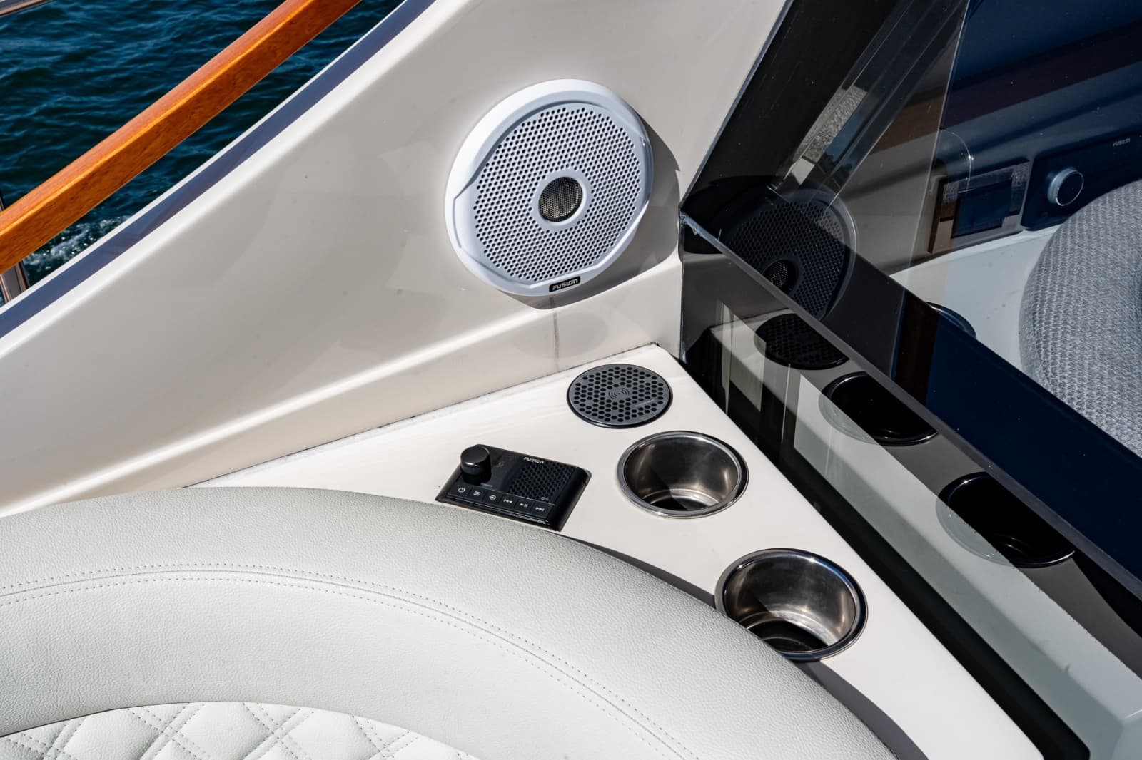 2018 Chris-Craft 44 Commander - Photo 37