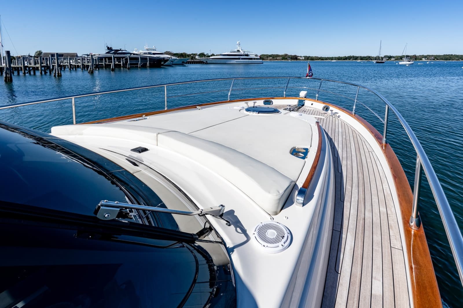 2018 Chris-Craft 44 Commander - Photo 10