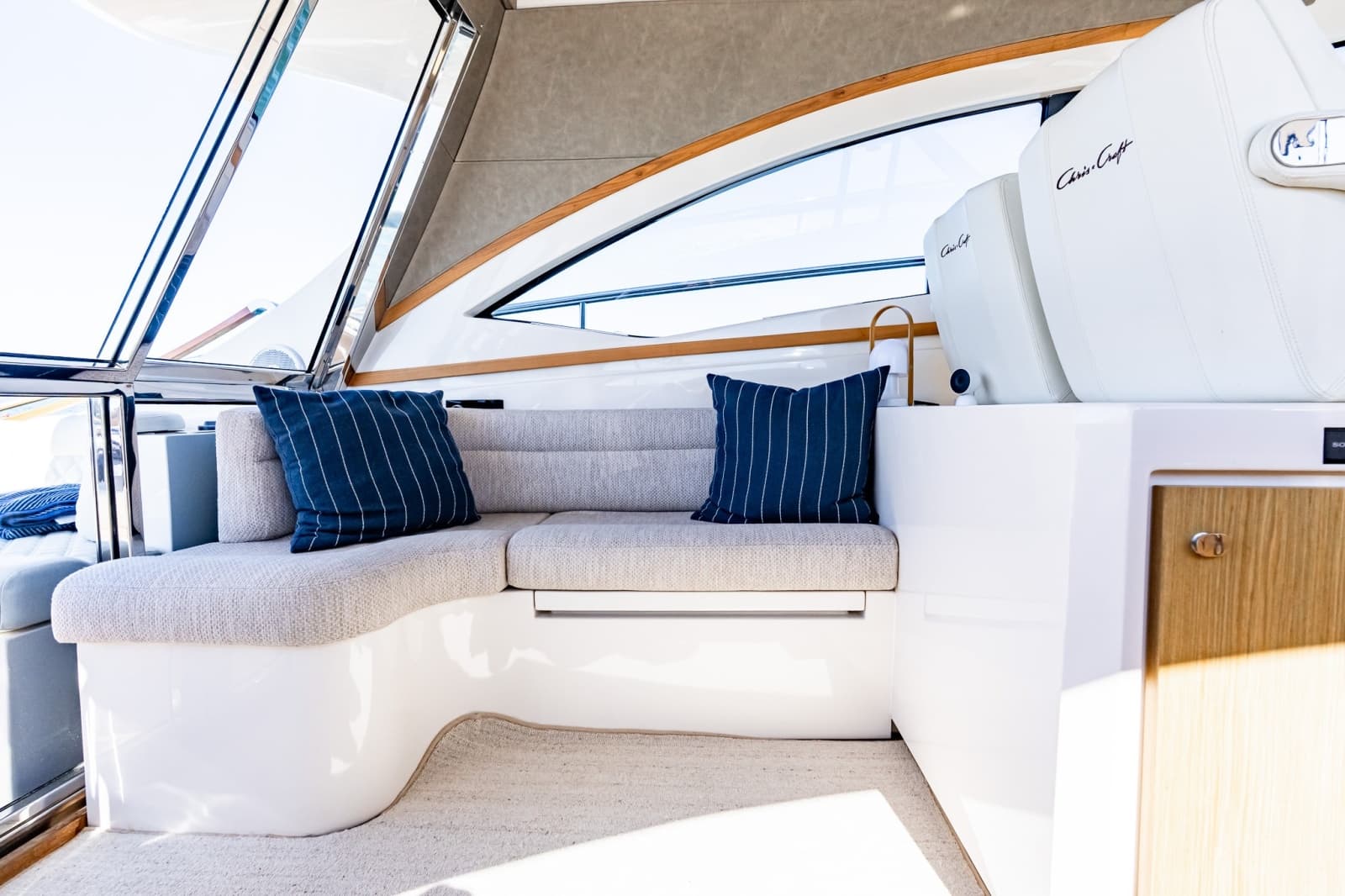 2018 Chris-Craft 44 Commander - Photo 42