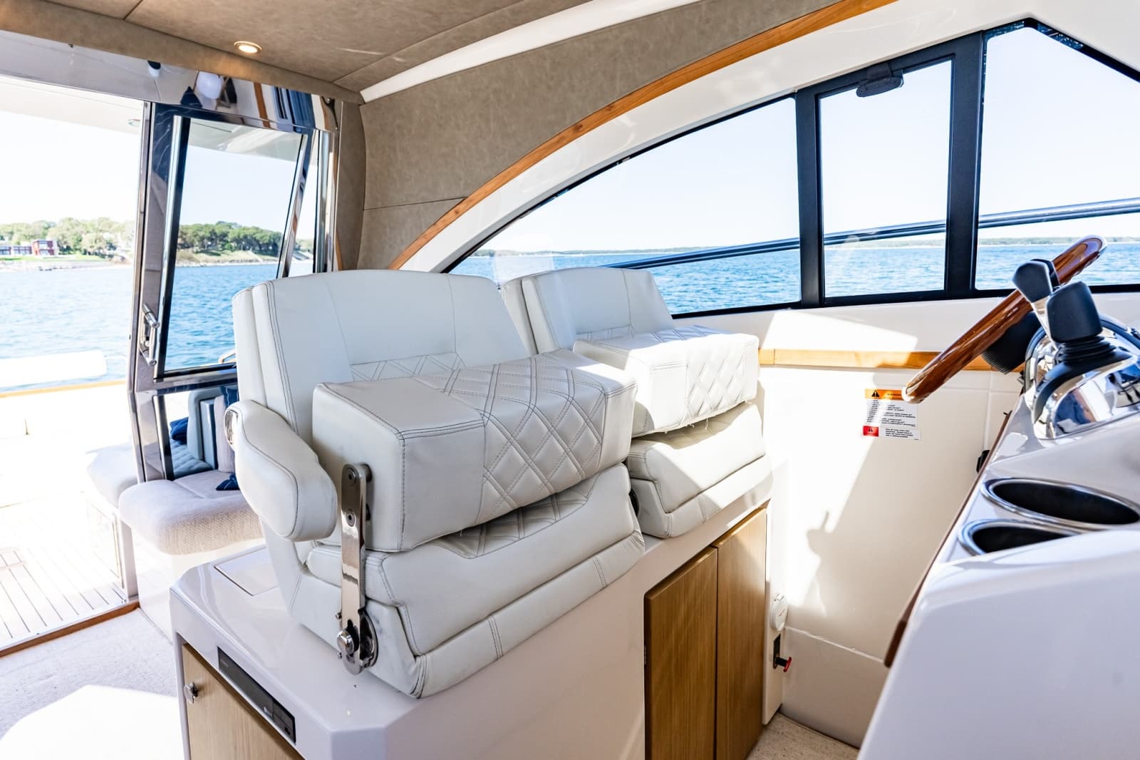2018 Chris-Craft 44 Commander - Photo 44