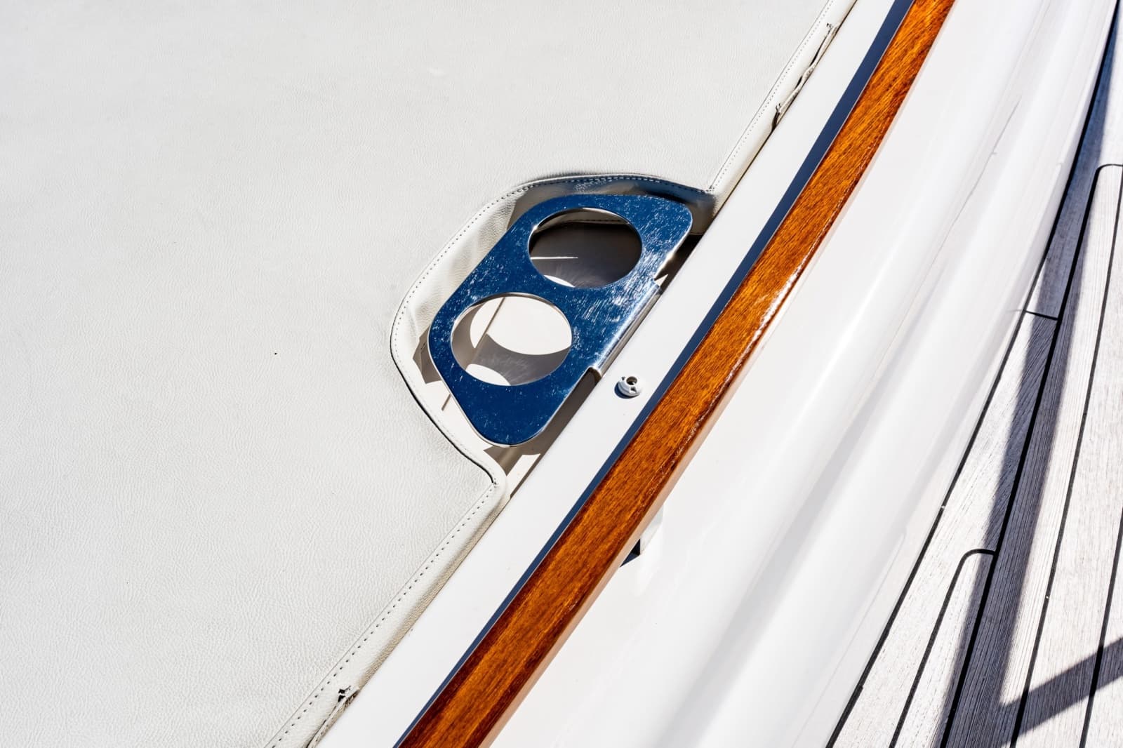 2018 Chris-Craft 44 Commander - Photo 21