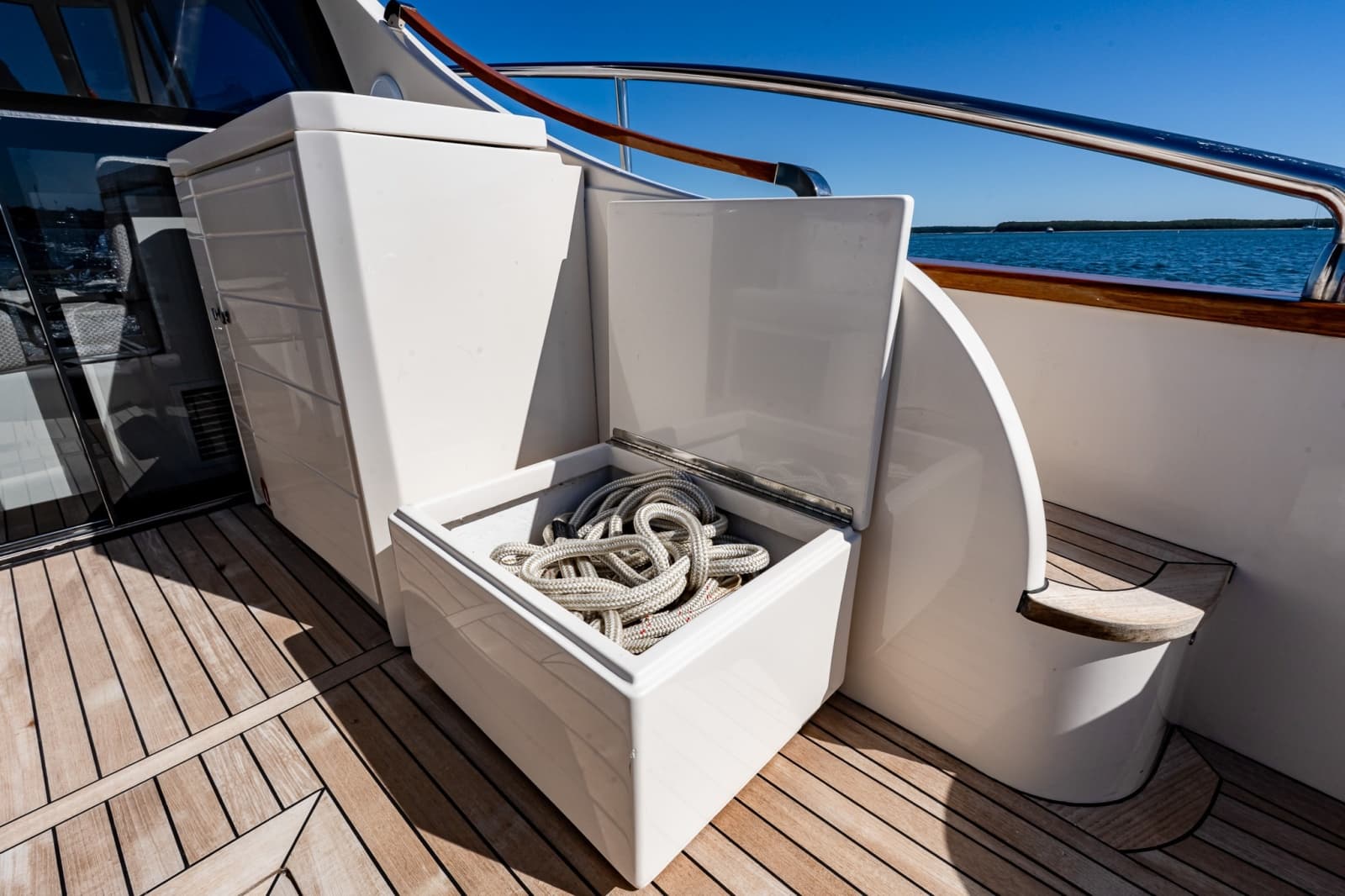 2018 Chris-Craft 44 Commander - Photo 36