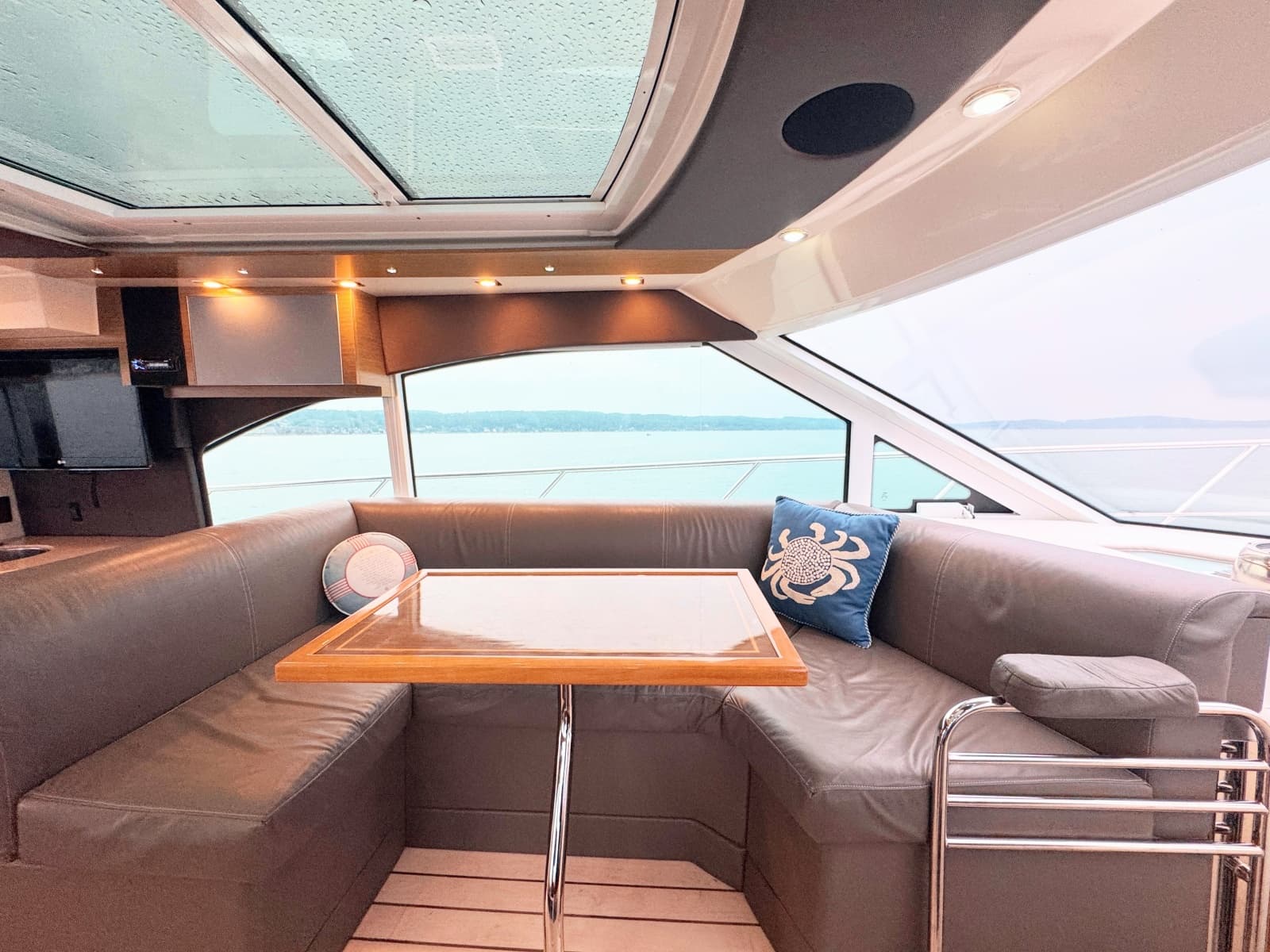 2013 Cruisers Yachts 45 Cantius - Photo 22