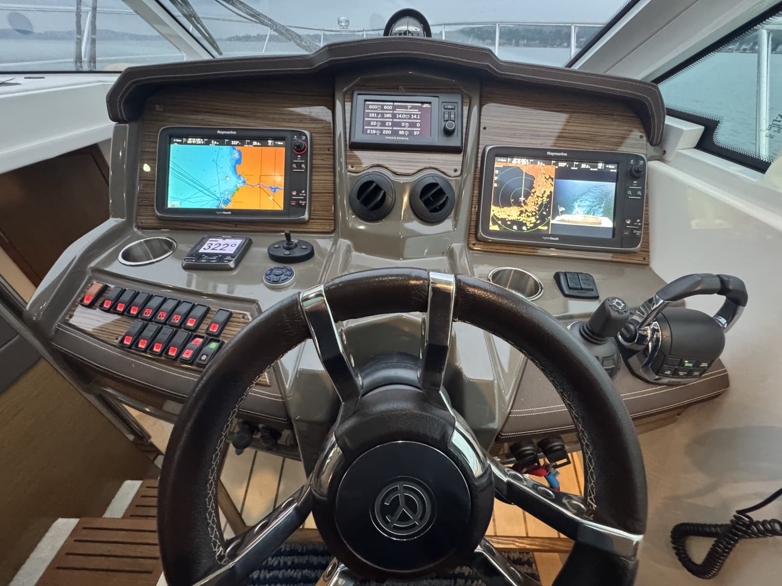 2013 Cruisers Yachts 45 Cantius - Photo 26