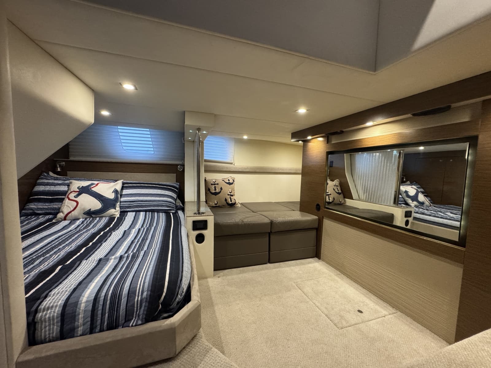 2013 Cruisers Yachts 45 Cantius - Photo 29
