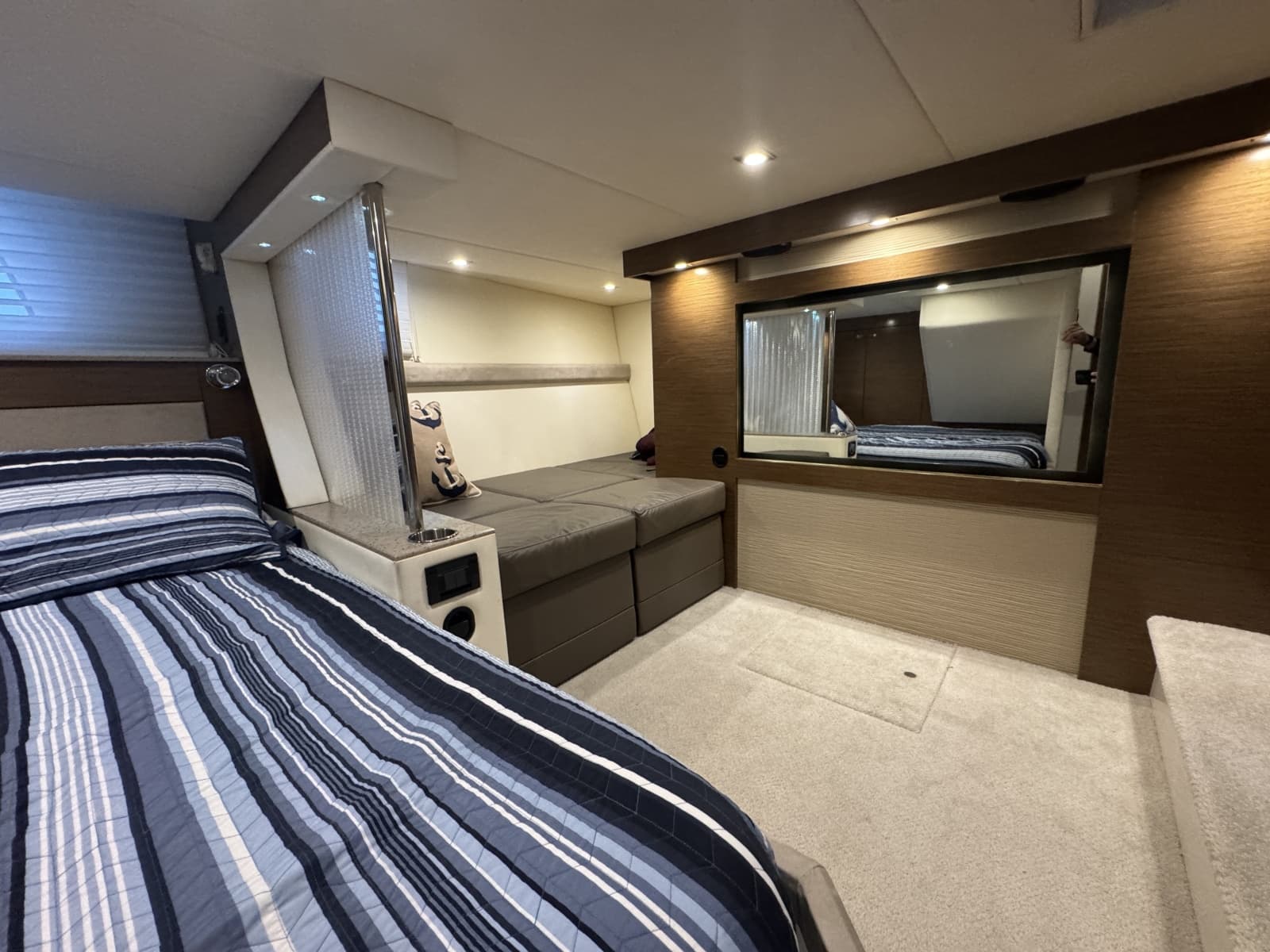 2013 Cruisers Yachts 45 Cantius - Photo 30