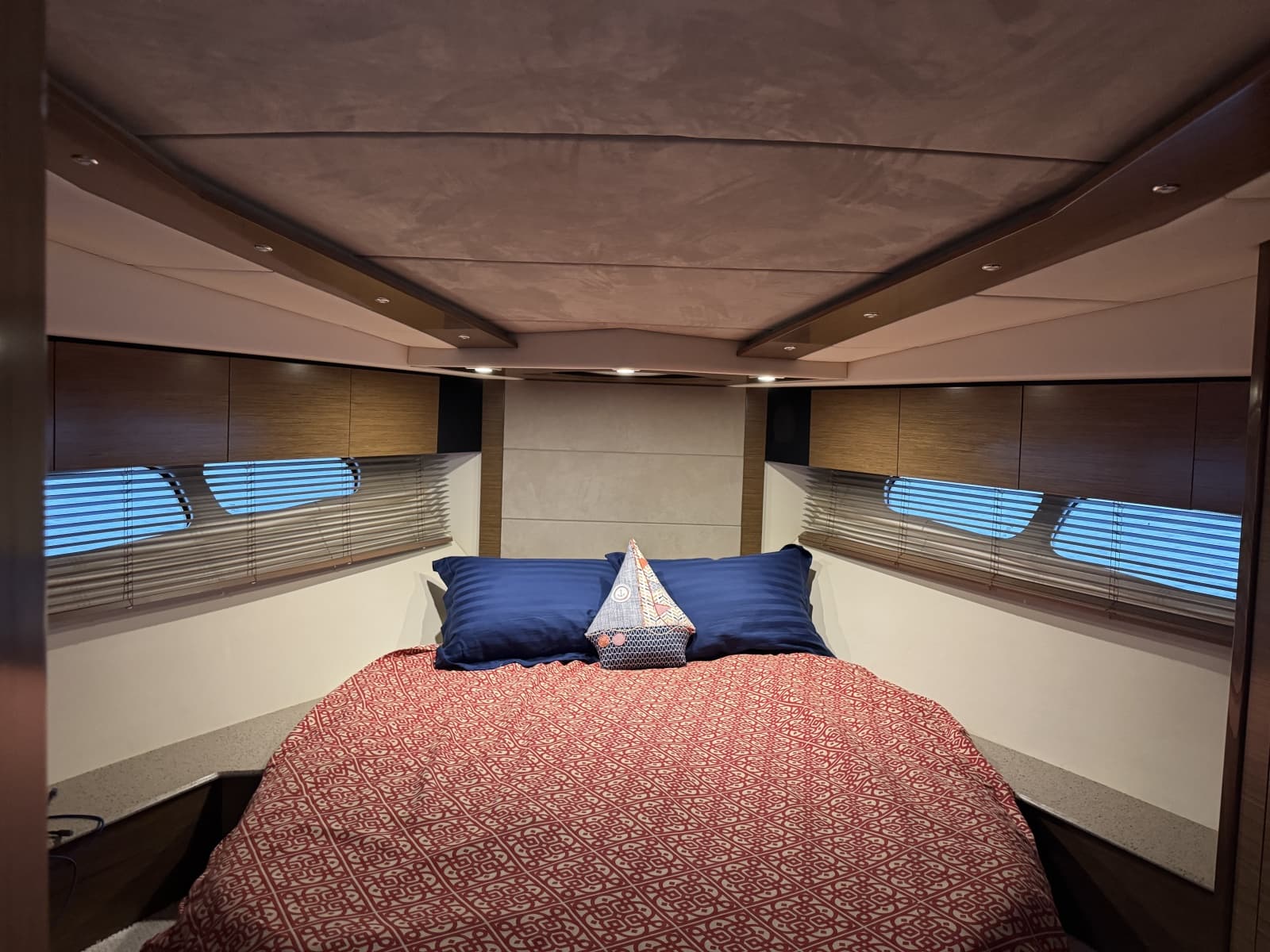 2013 Cruisers Yachts 45 Cantius - Photo 33