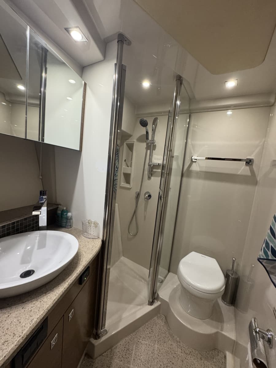 2013 Cruisers Yachts 45 Cantius - Photo 37