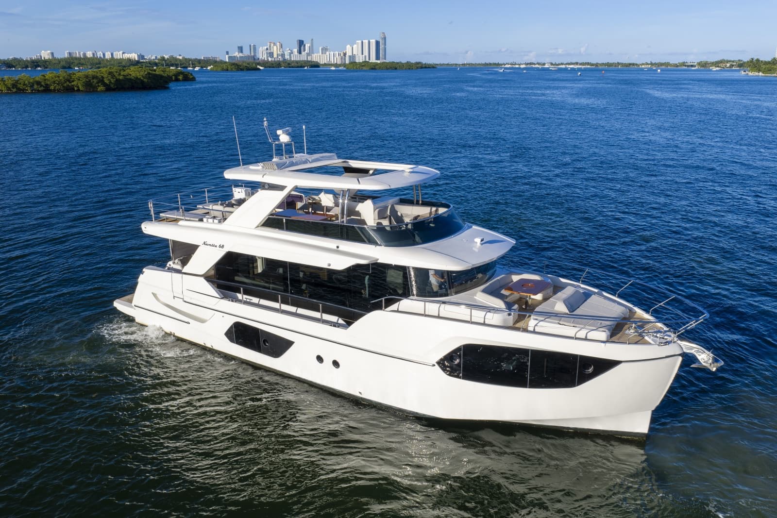 2022 Absolute Navetta 68 - Photo 2