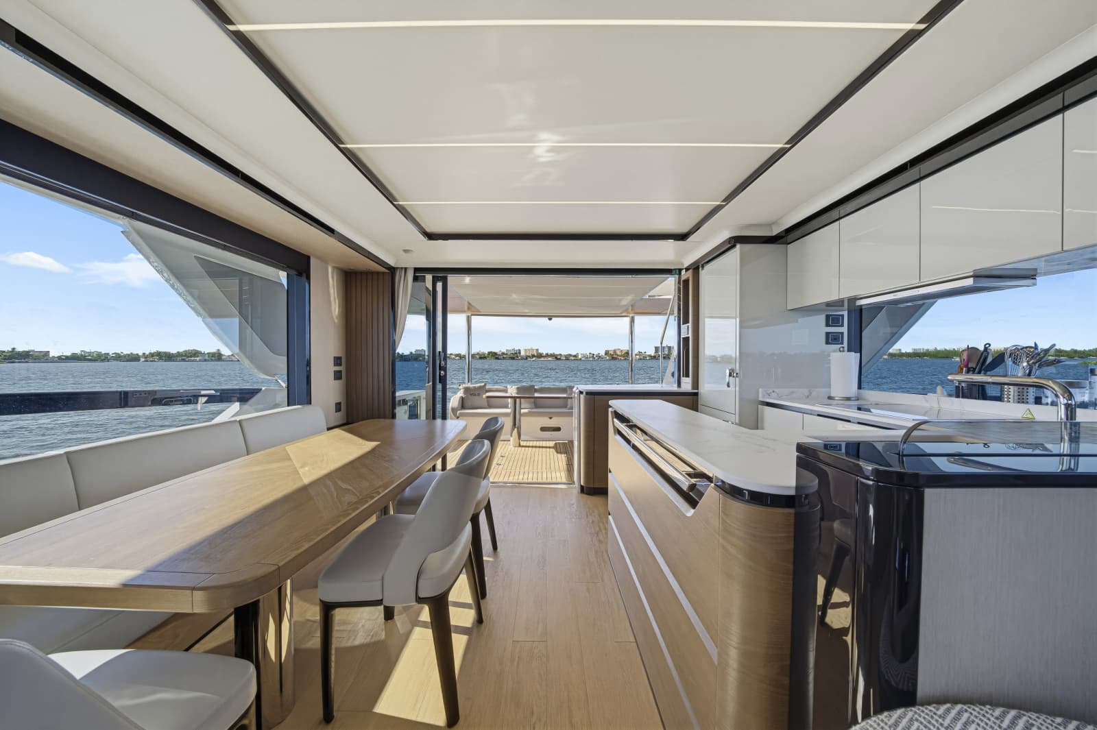 2022 Absolute Navetta 68 - Photo 24