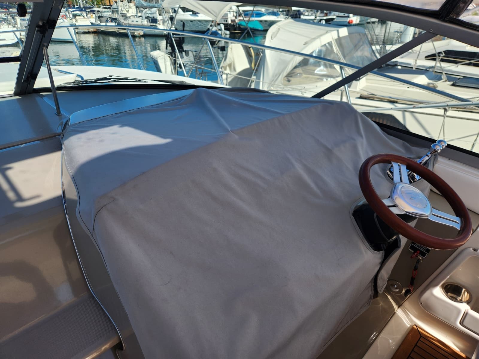 2011 Sea Ray  - Photo 18