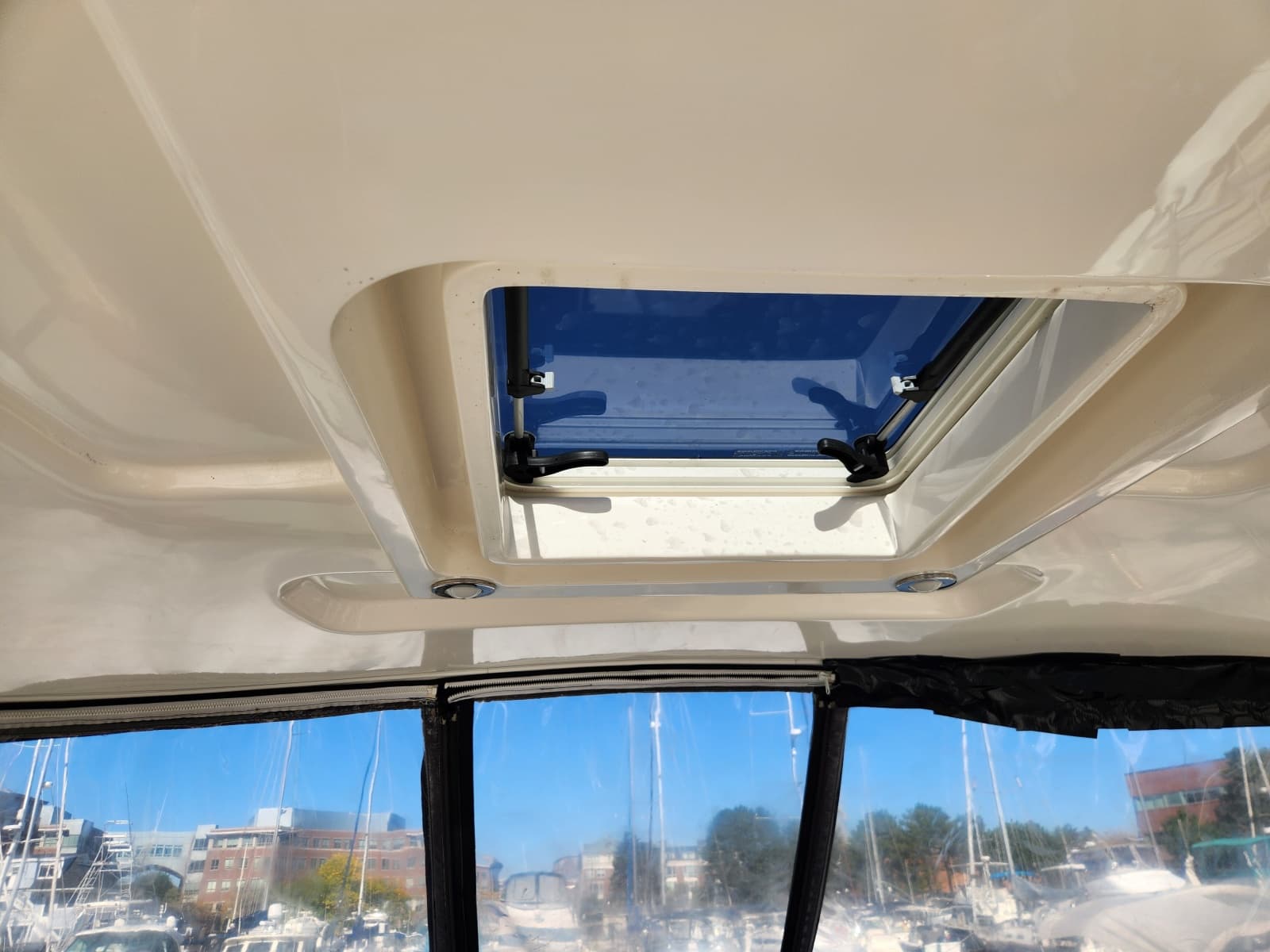 2011 Sea Ray  - Photo 16