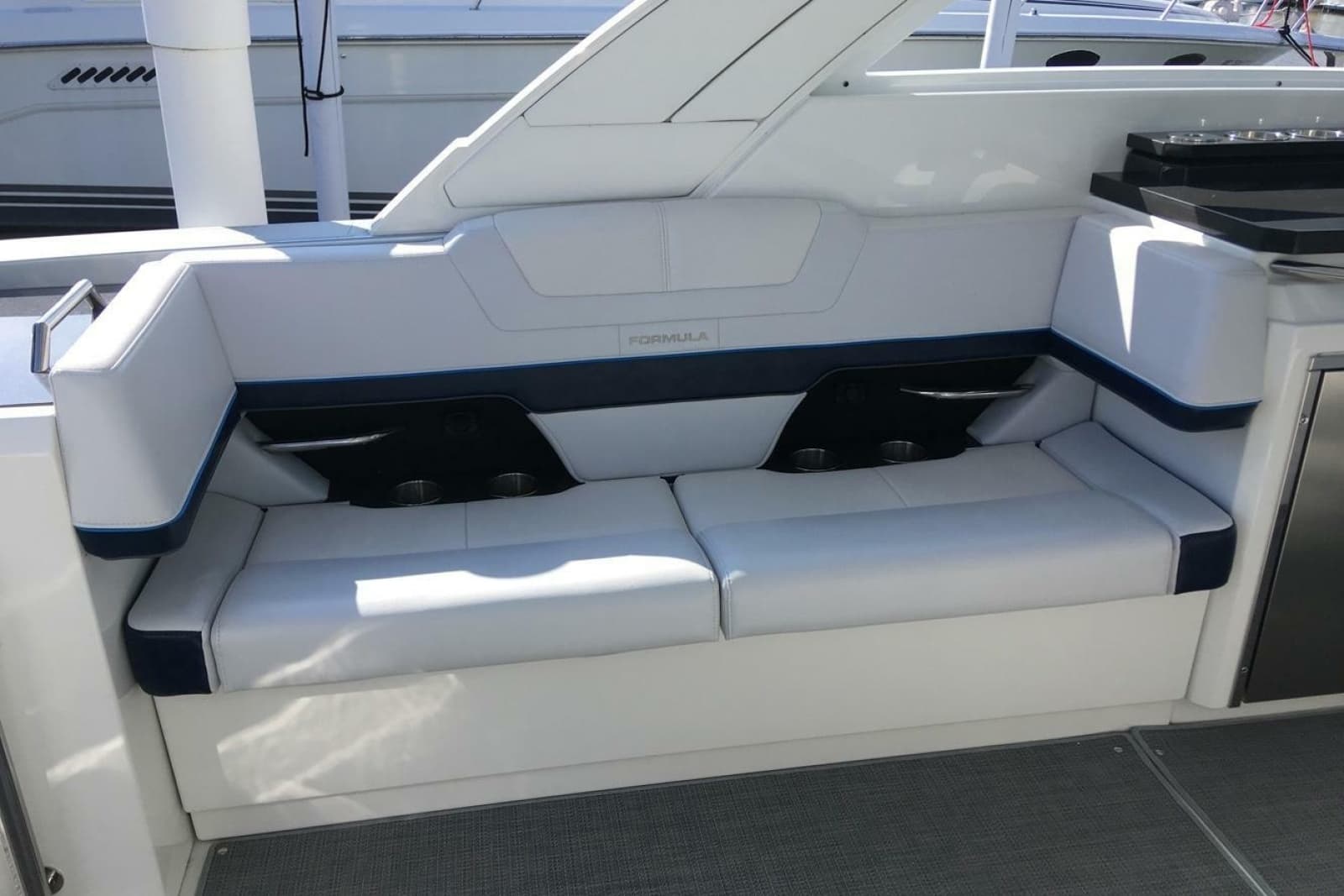 2022 Formula 380 Super Sport Crossover I/O - Photo 21