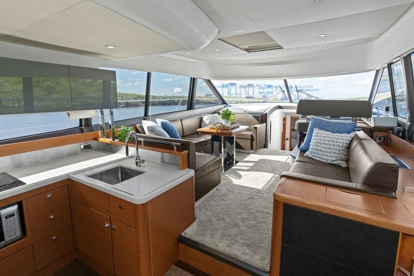 2015 Prestige 550 - Photo 44