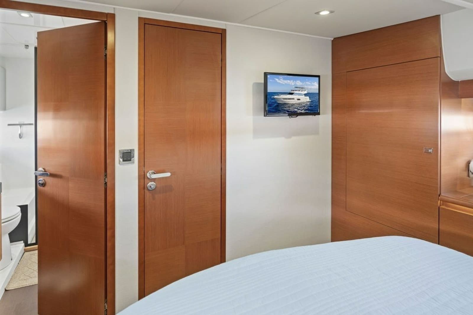 2015 Prestige 550 - Photo 70