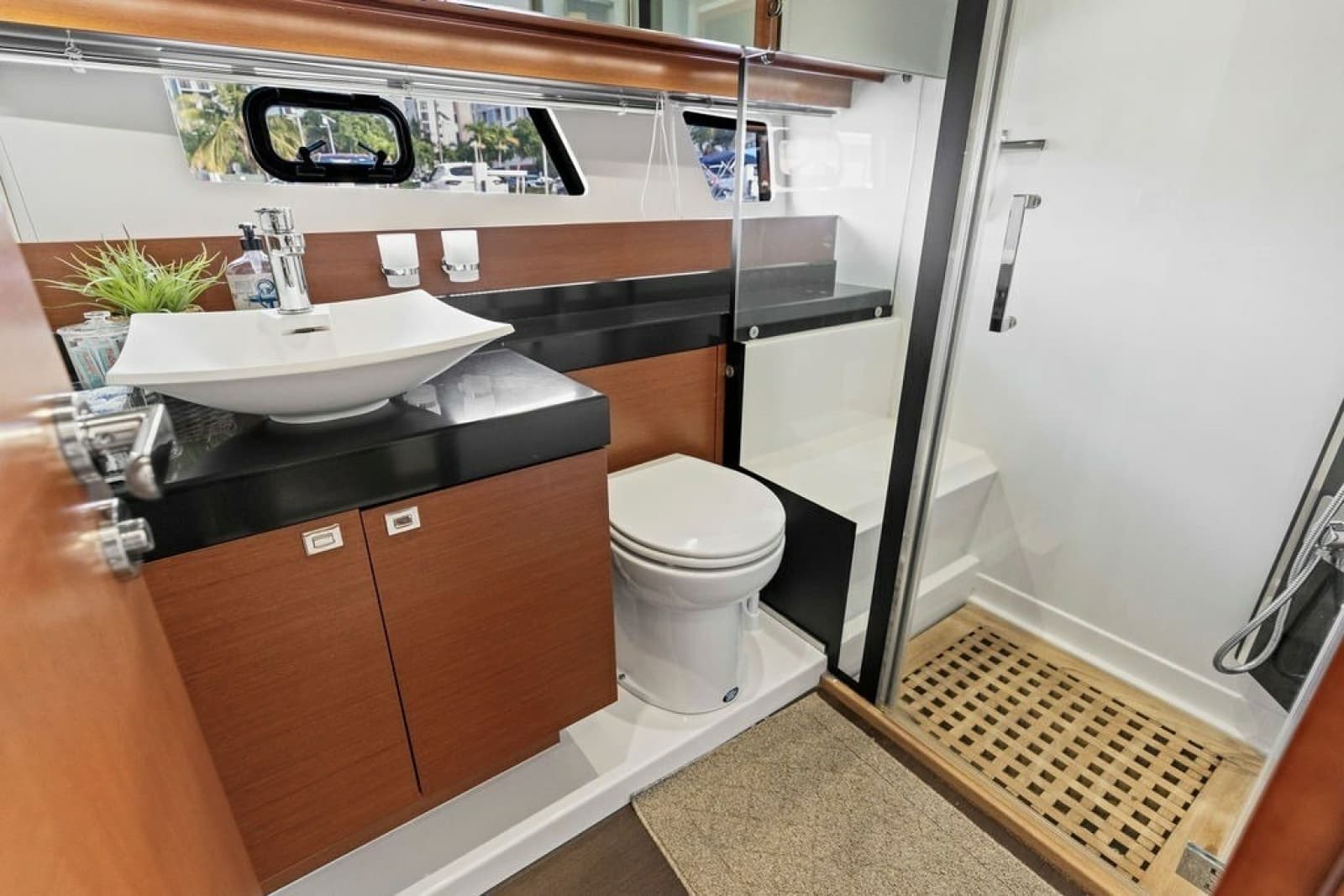 2015 Prestige 550 - Photo 73