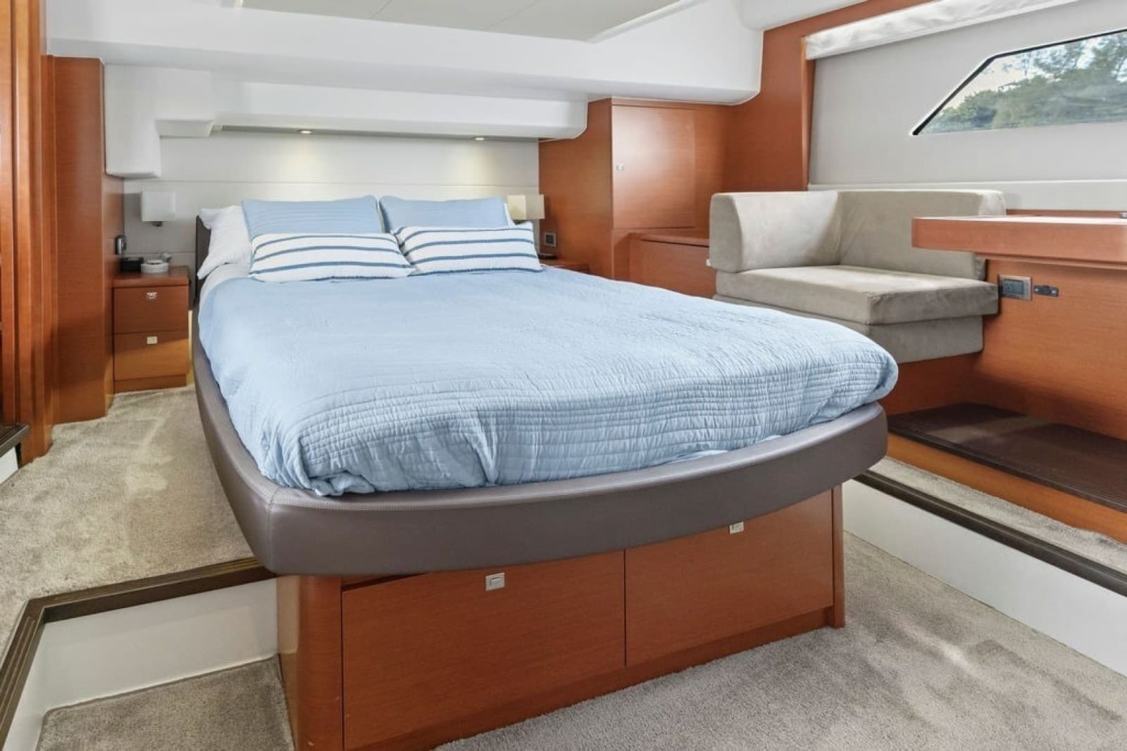 2015 Prestige 550 - Photo 57