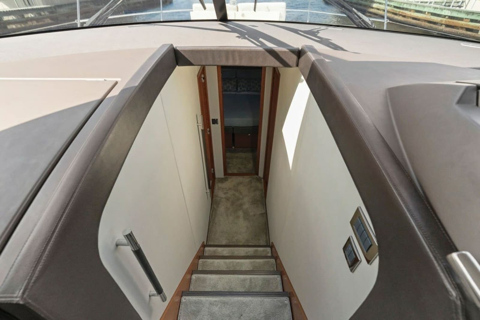 2015 Prestige 550 - Photo 66