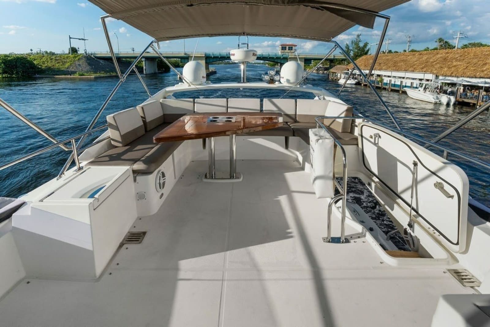 2015 Prestige 550 - Photo 40