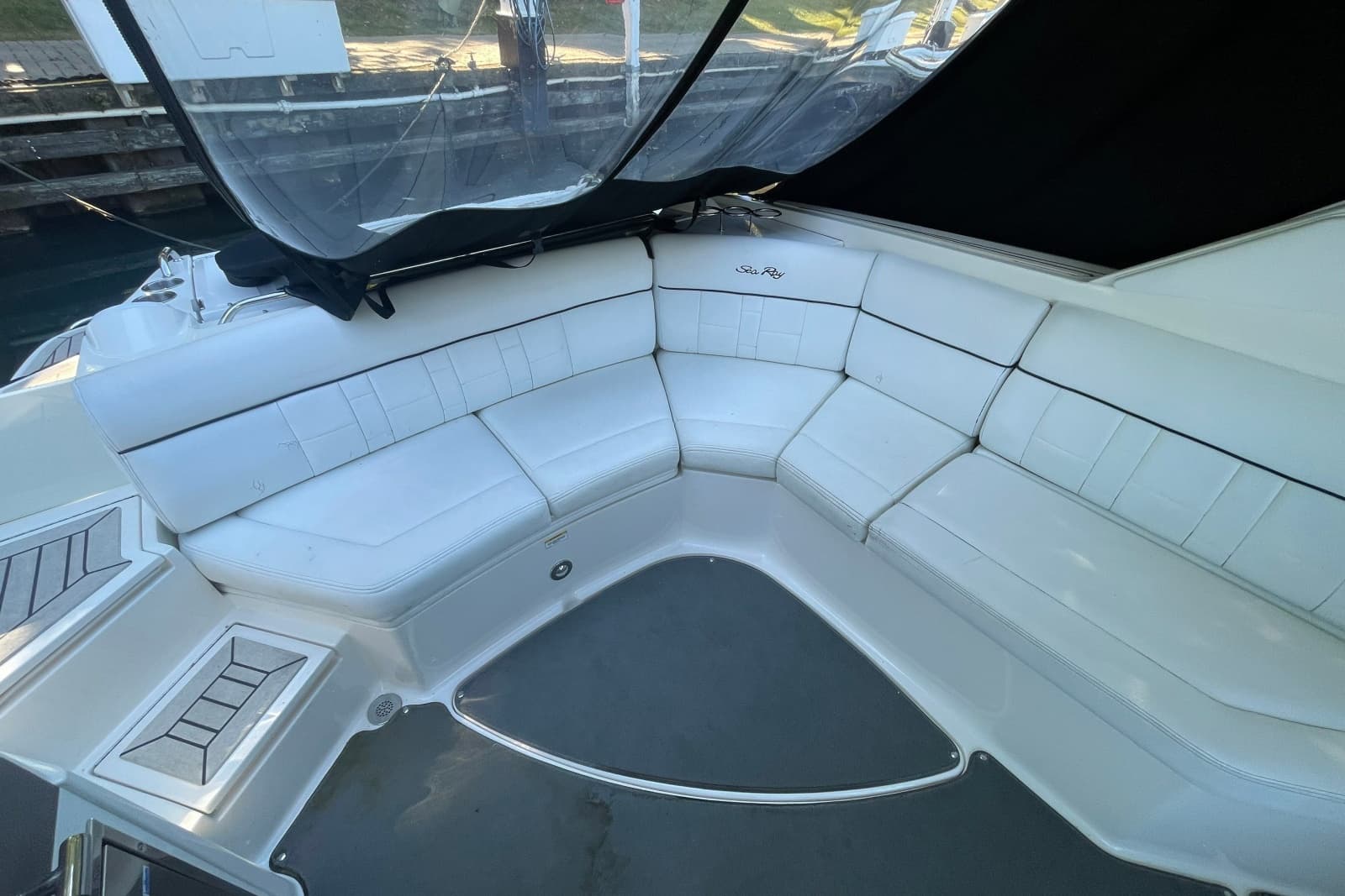 2015 Sea Ray SLX 350 - Photo 7