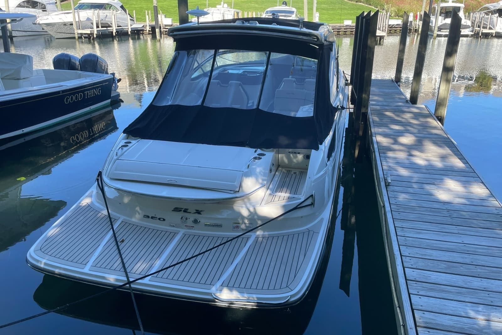 2015 Sea Ray SLX 350 - Photo 4