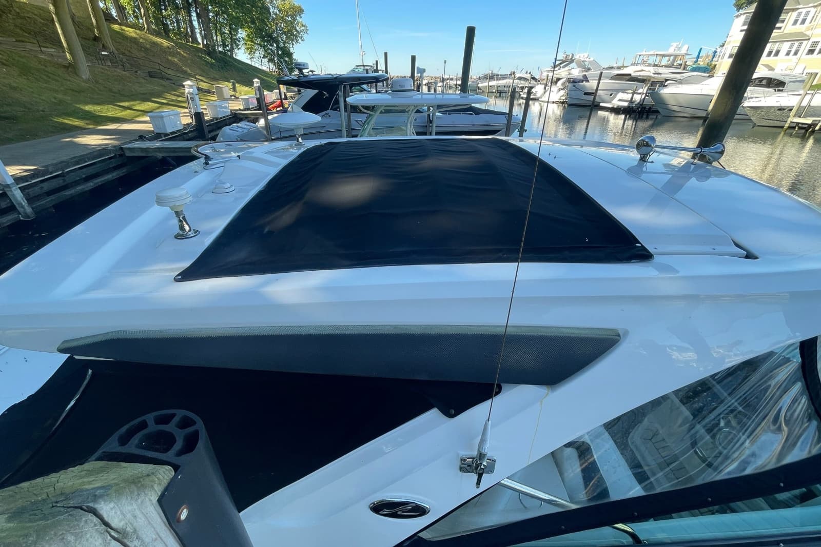 2015 Sea Ray SLX 350 - Photo 6