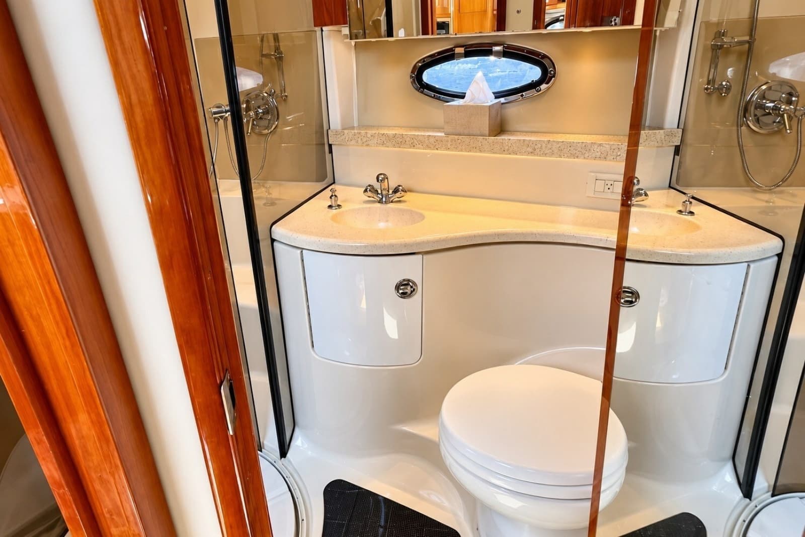 2009 Regal 4080 Sportyacht - Photo 11
