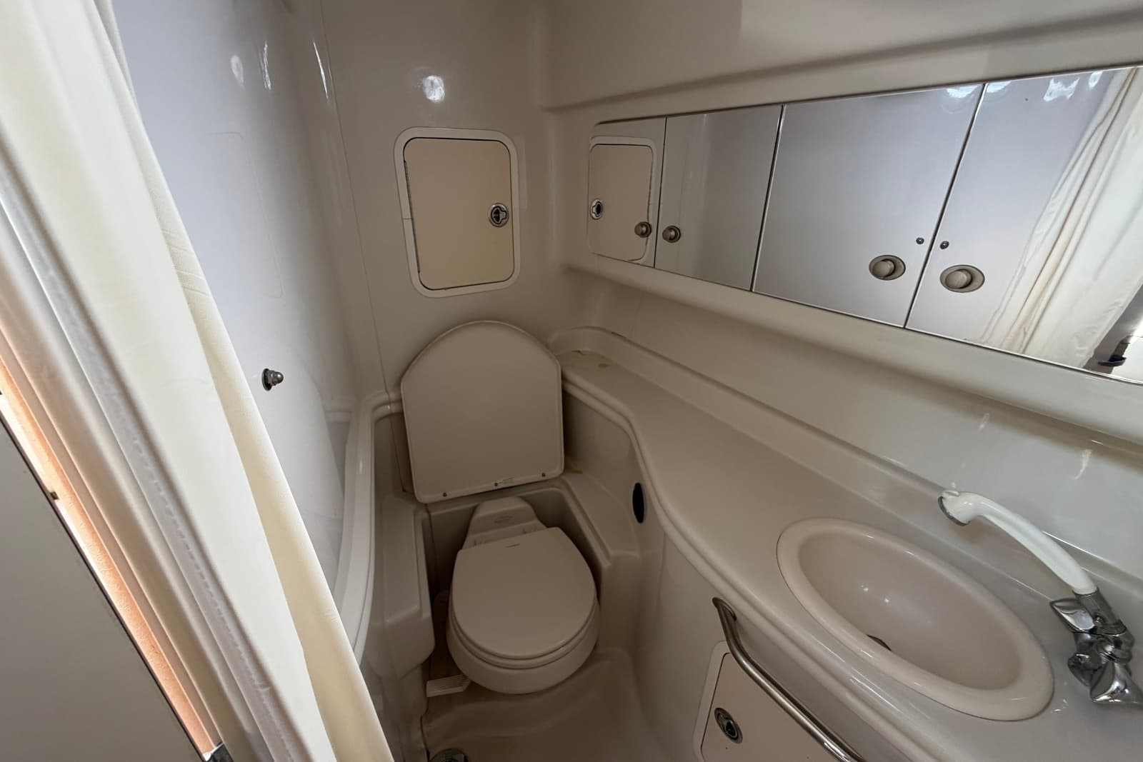 2006 Sea Ray Sundancer 320 - Photo 19