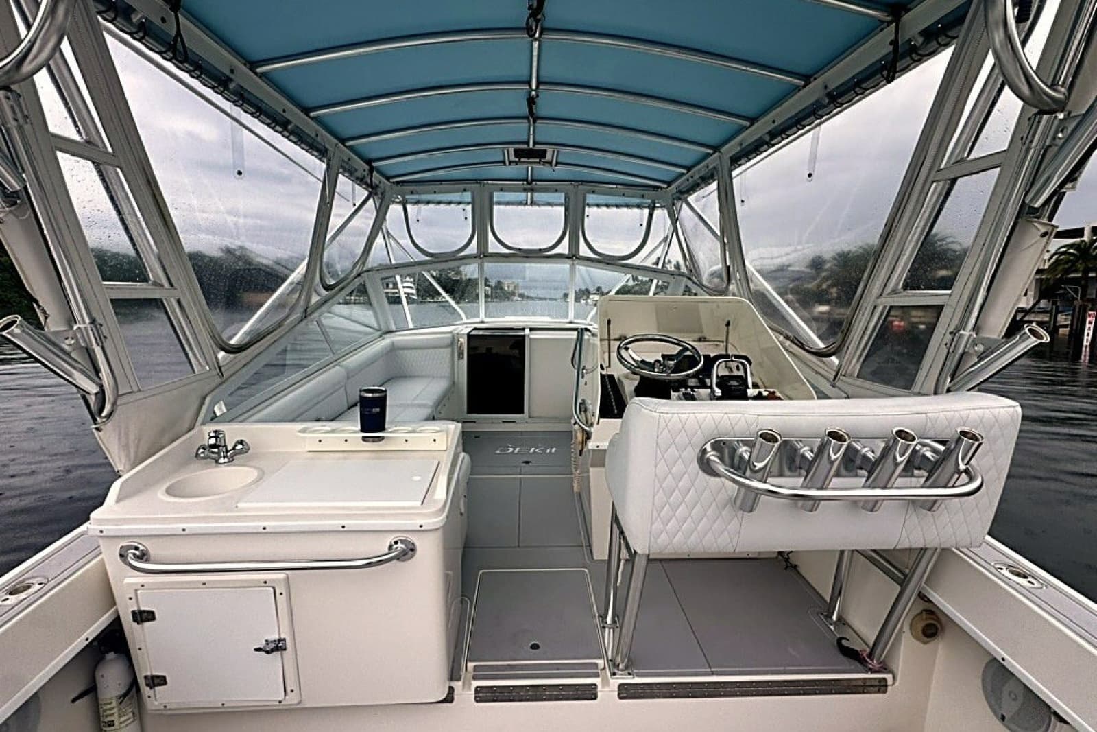 2003 Contender 35 Side Console - Photo 7