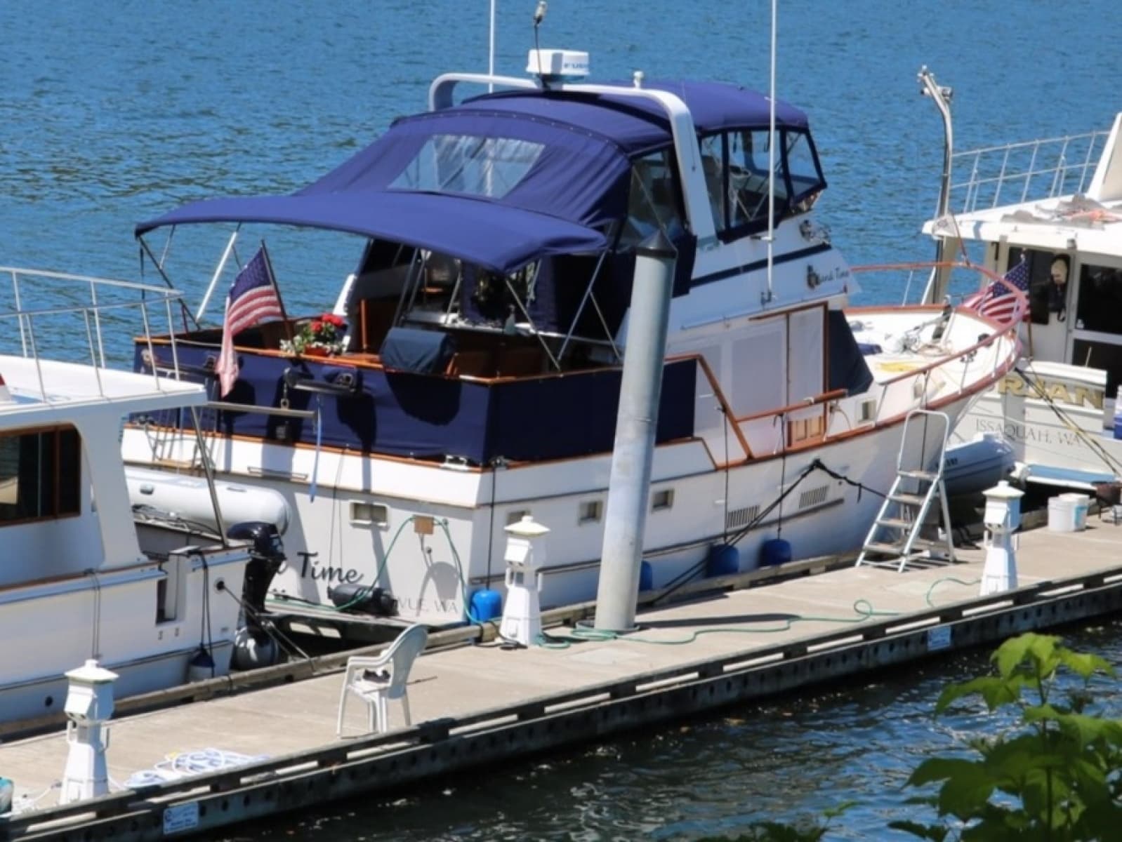 1983 Ocean Alexander 43 Sun Deck - Photo 4