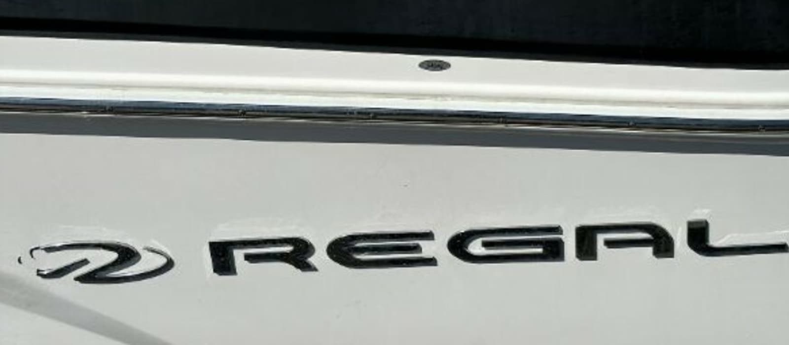2014 Regal 28 Express - Photo 5