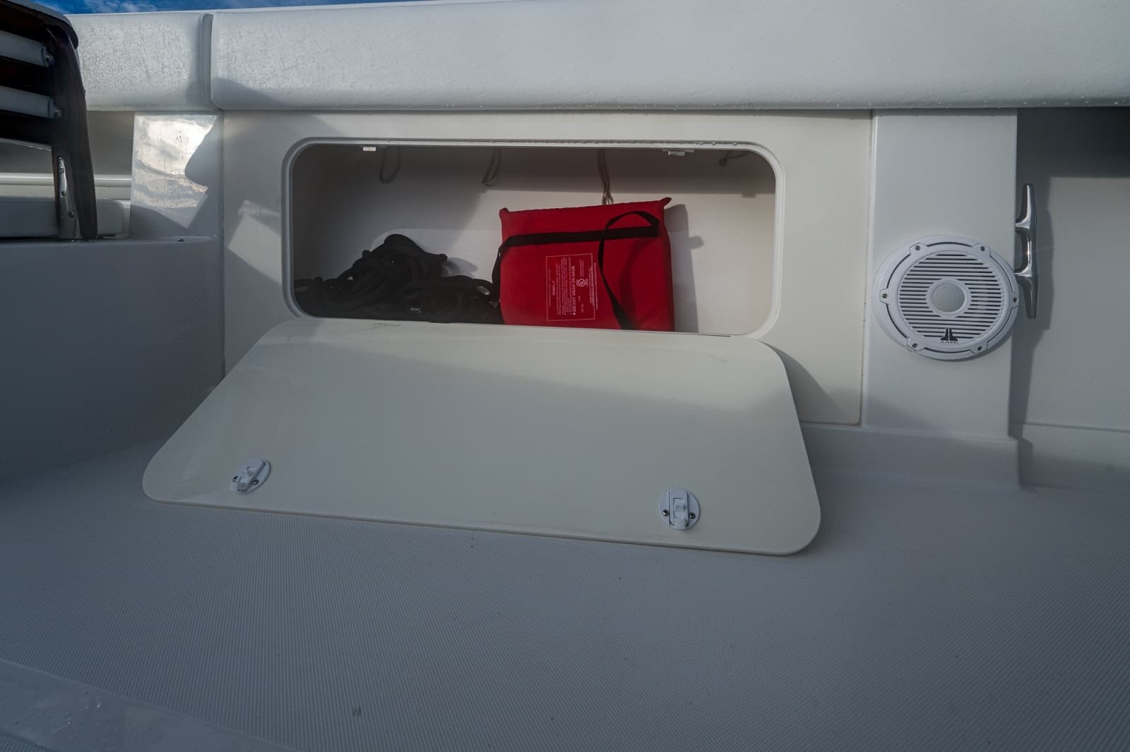 2006 Jupiter 38 FS - Photo 13