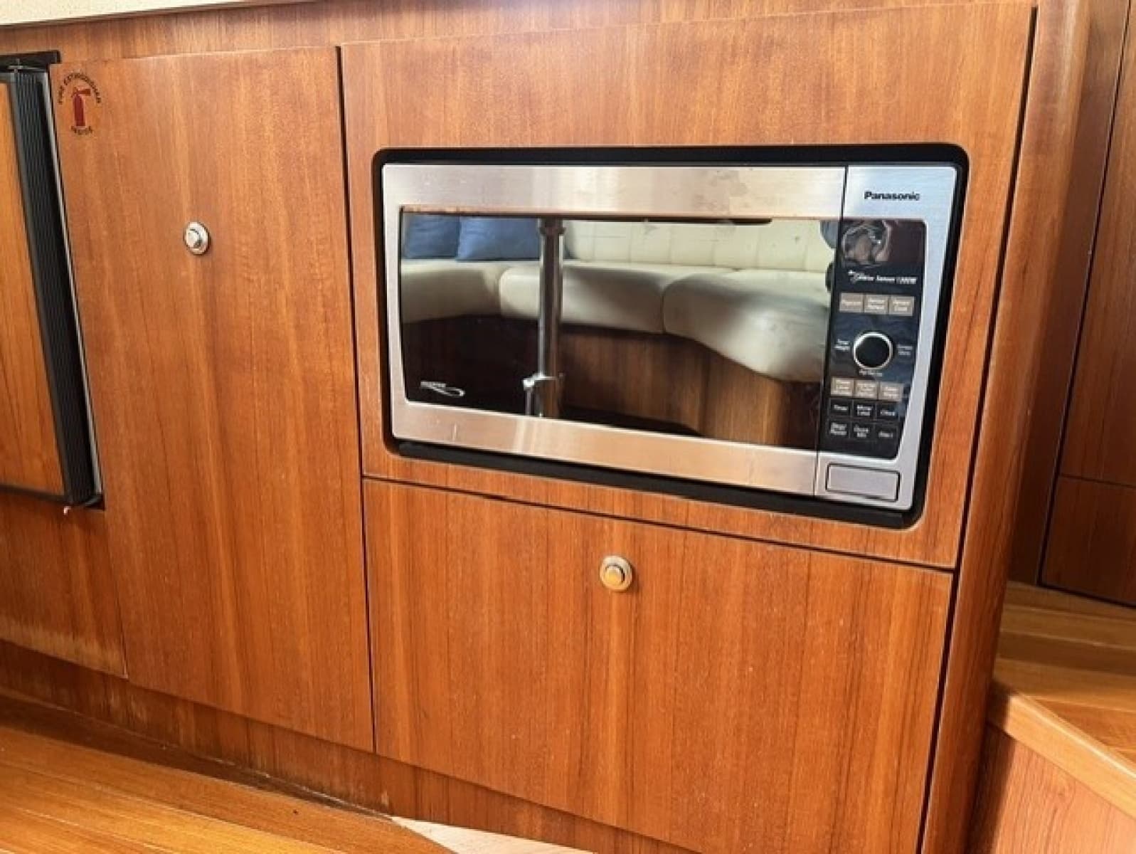2006 Tiara Yachts 3200 Open - Photo 10