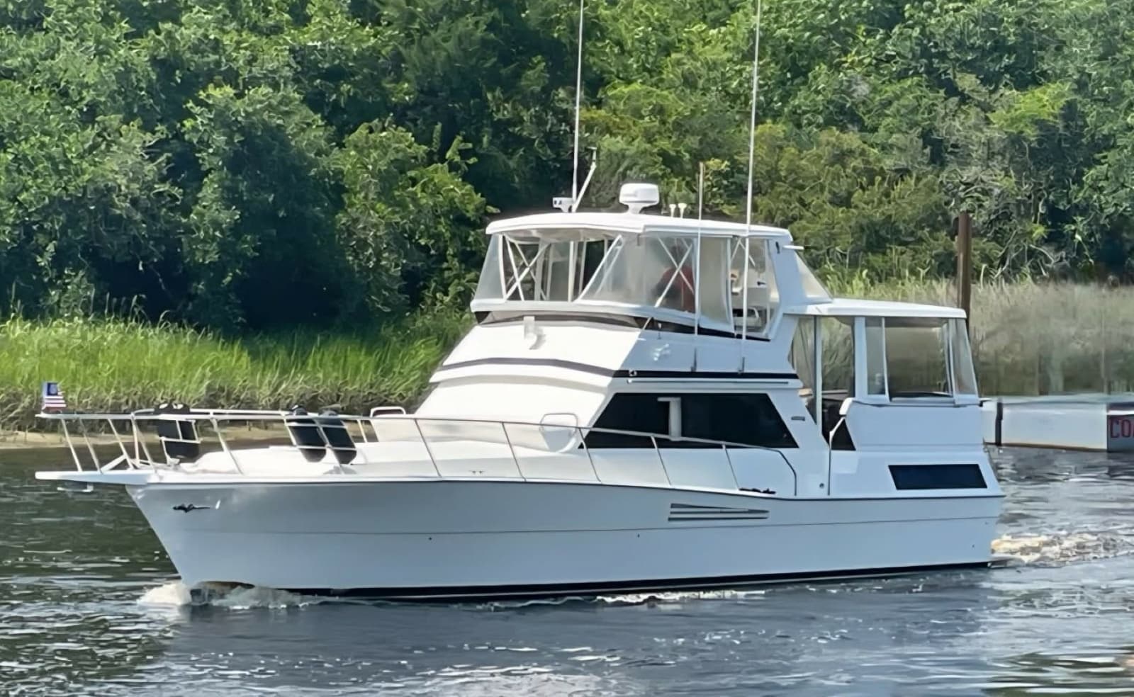 1990 Viking 44 Aft Cabin Motor Yacht - Photo 1