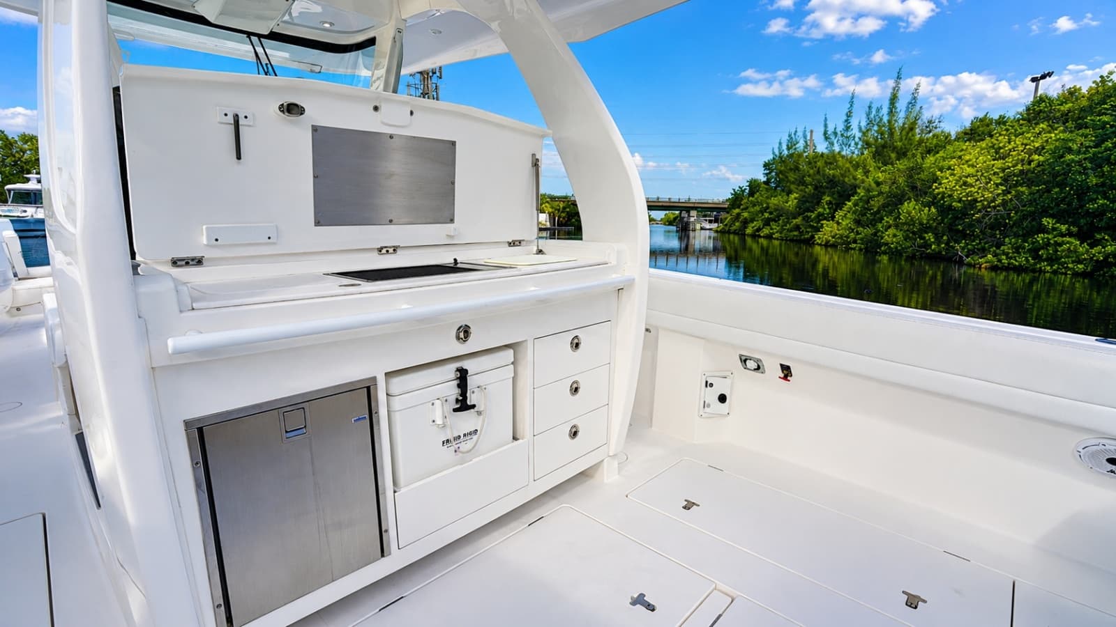 2019 Intrepid 40 PANACEA - Photo 24