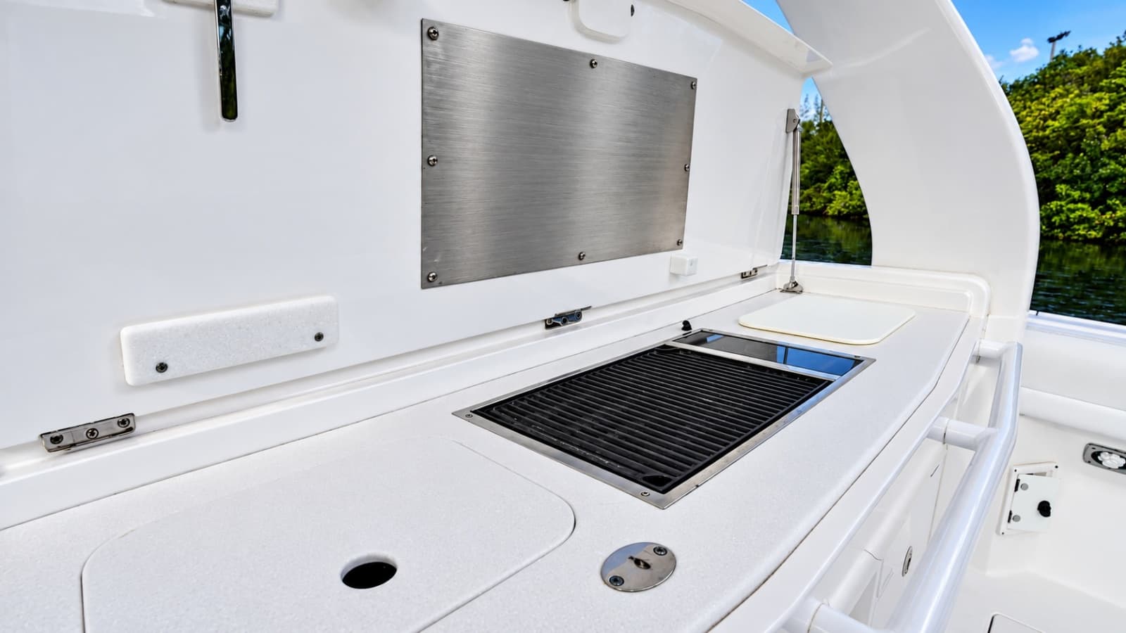 2019 Intrepid 40 PANACEA - Photo 25