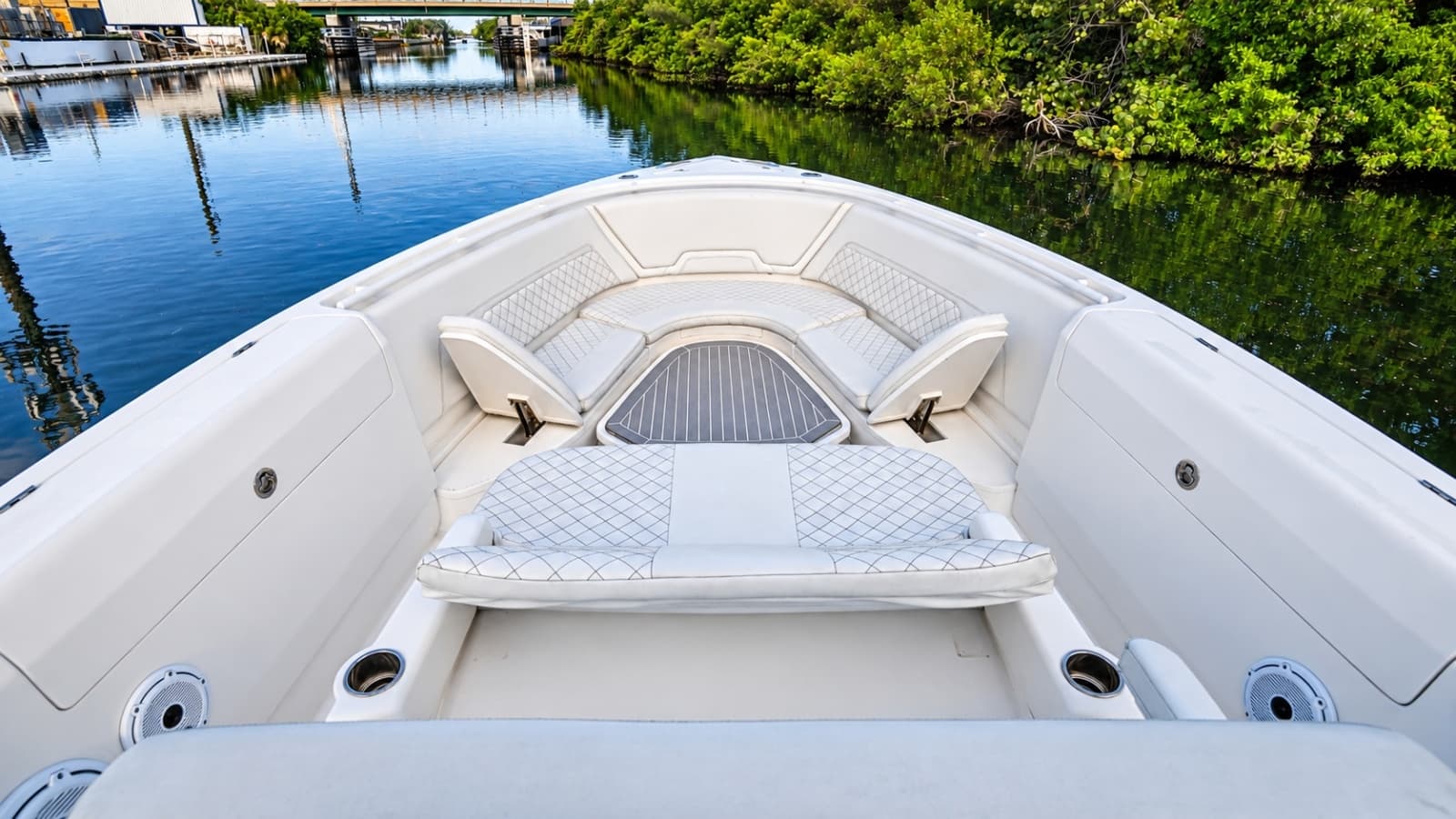 2019 Intrepid 40 PANACEA - Photo 16