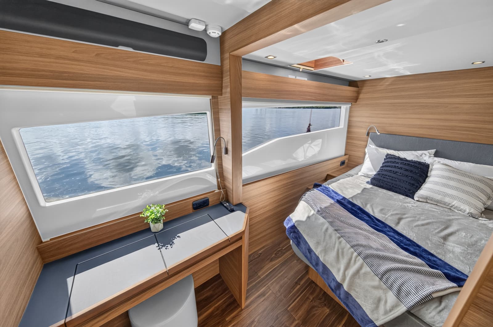 2025 Aquila 54 YACHT - Photo 28