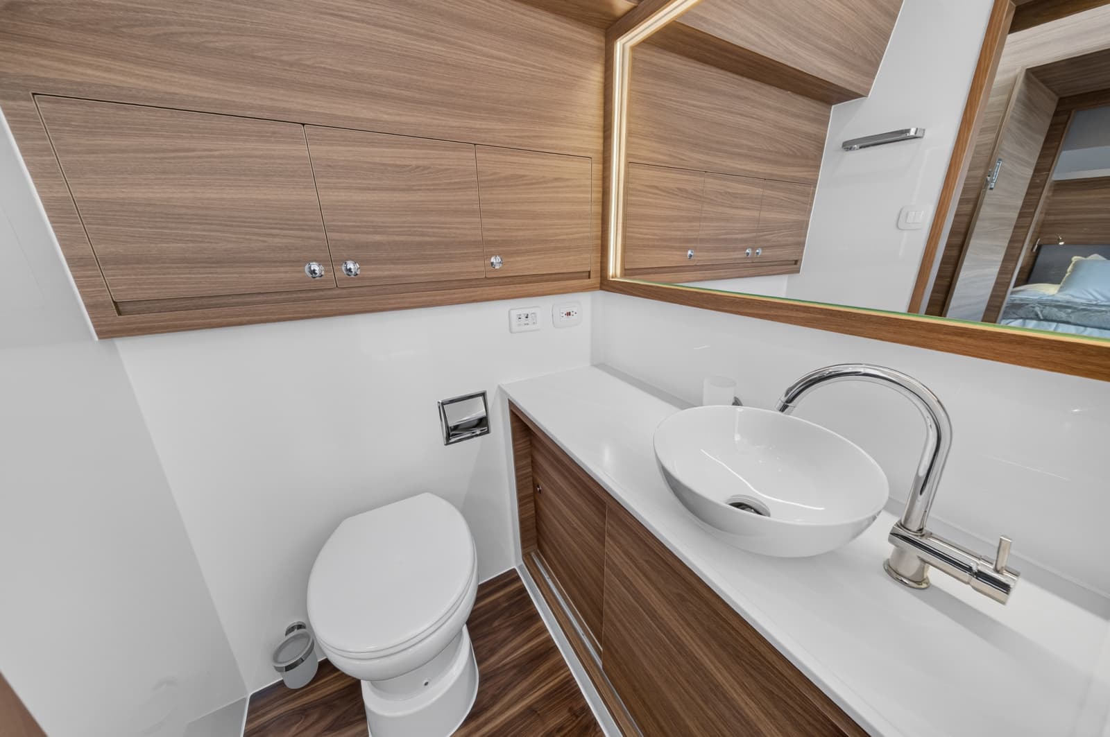 2025 Aquila 54 YACHT - Photo 47