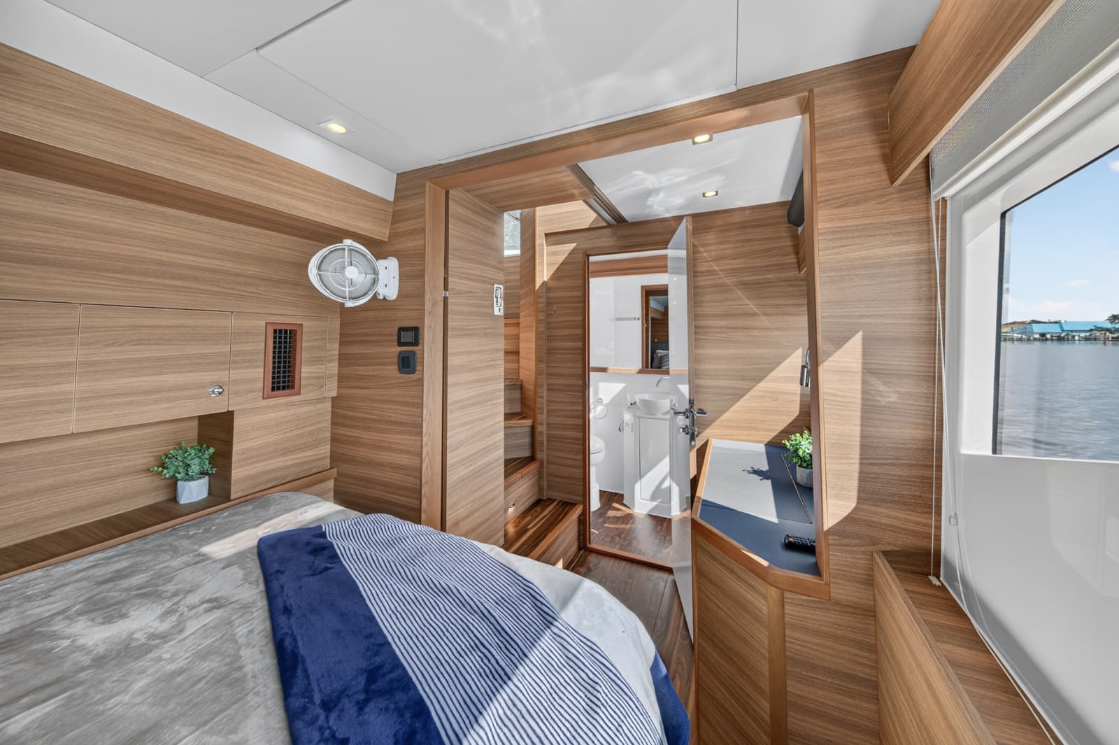 2025 Aquila 54 YACHT - Photo 33
