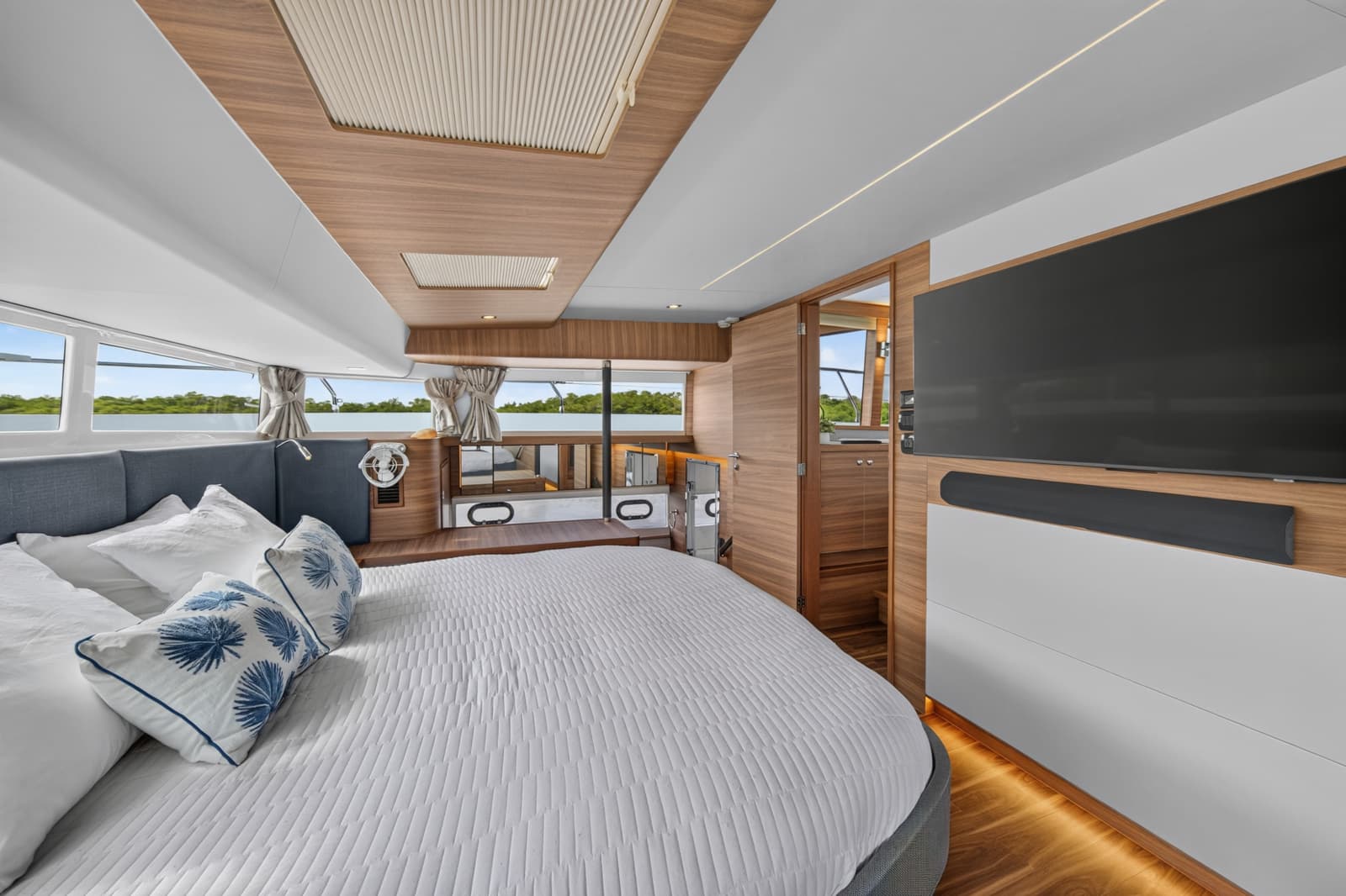 2025 Aquila 54 YACHT - Photo 54