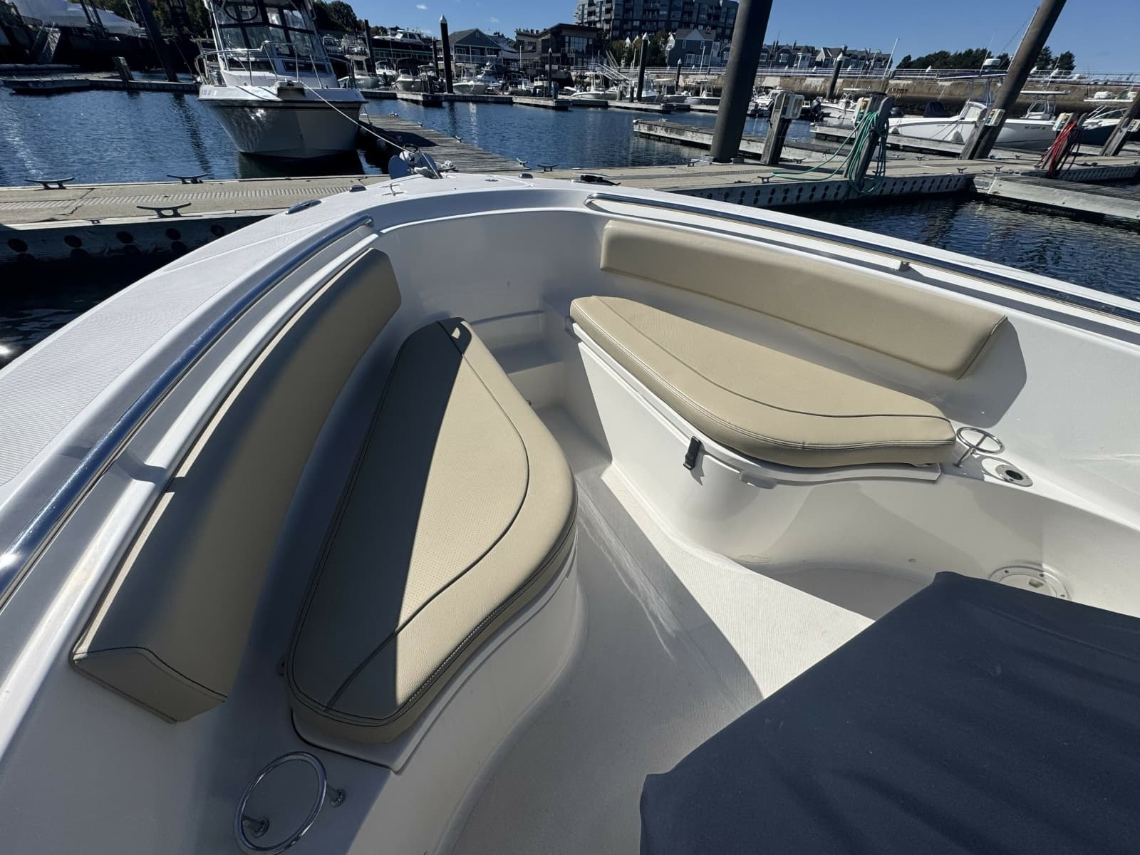 2018 Pursuit  - Photo 11