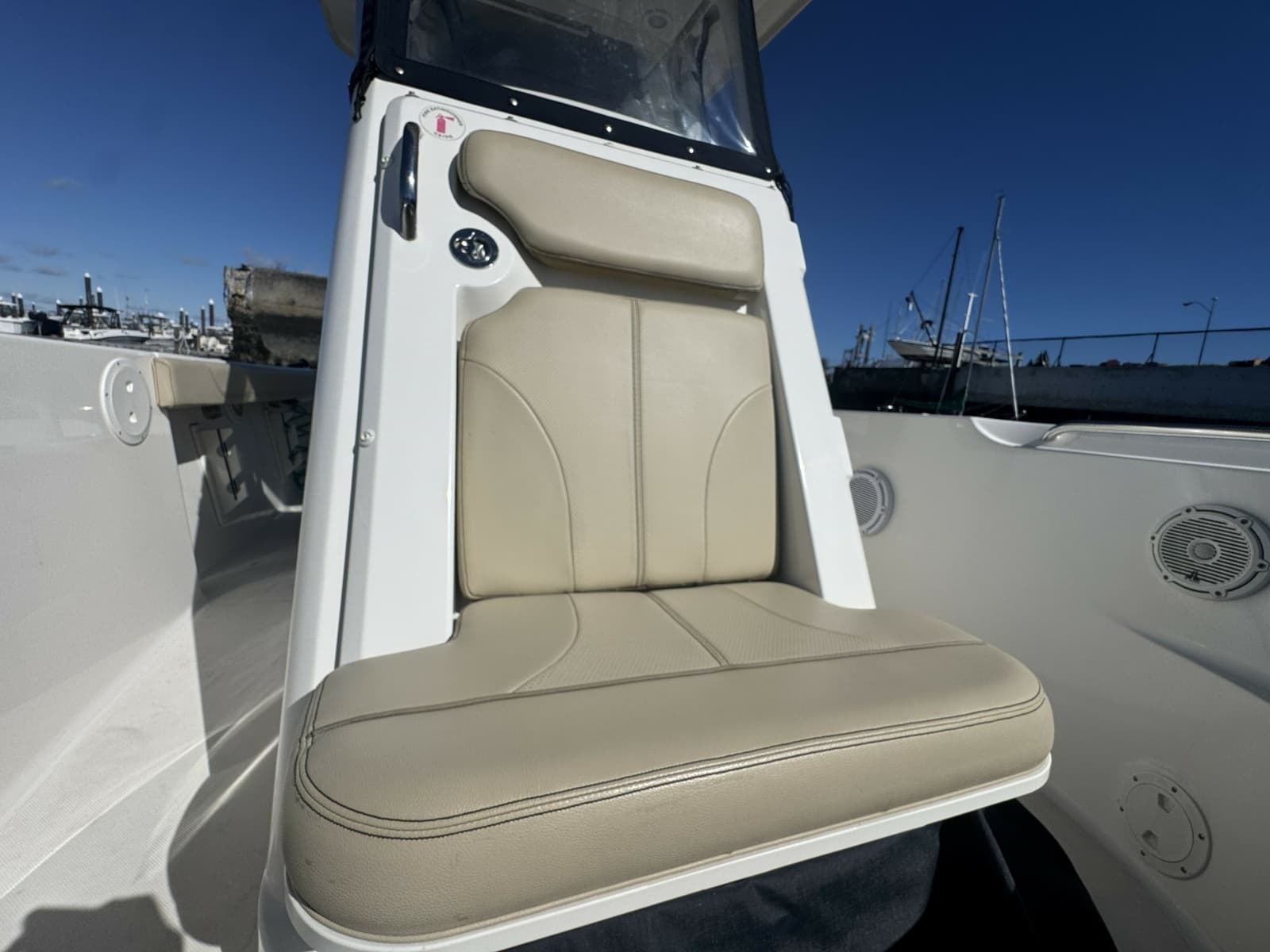 2018 Pursuit  - Photo 10