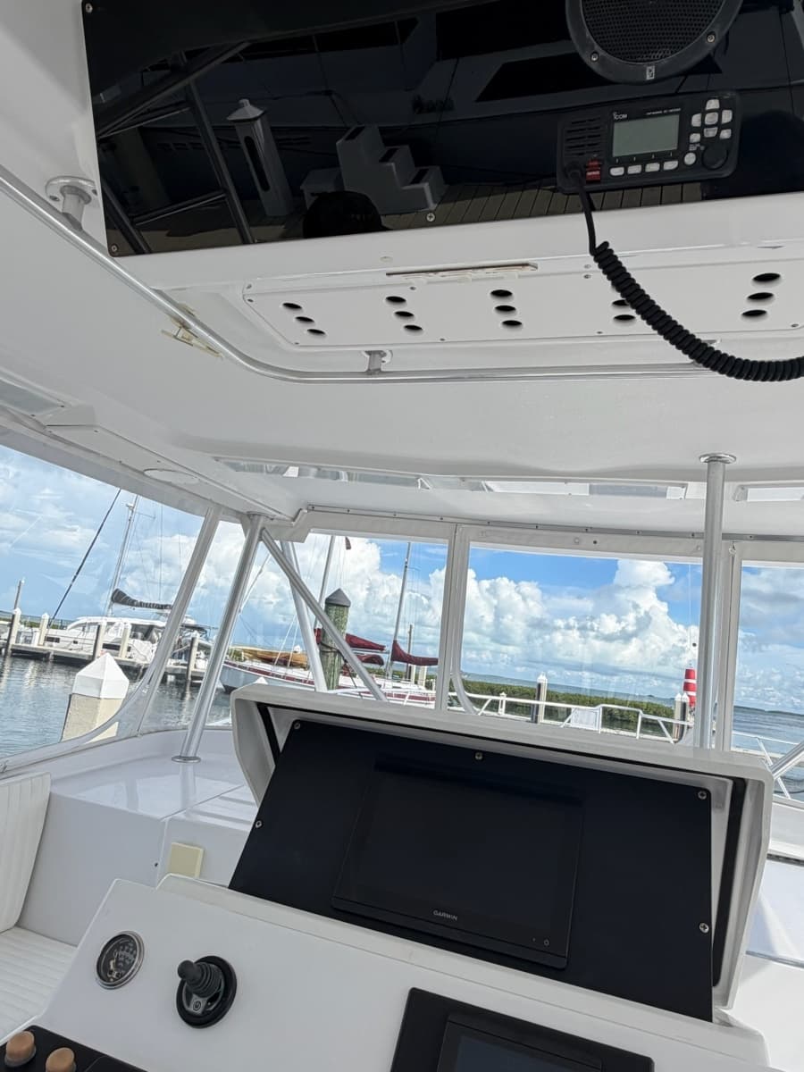 1998 Luhrs 40 Open - Photo 8
