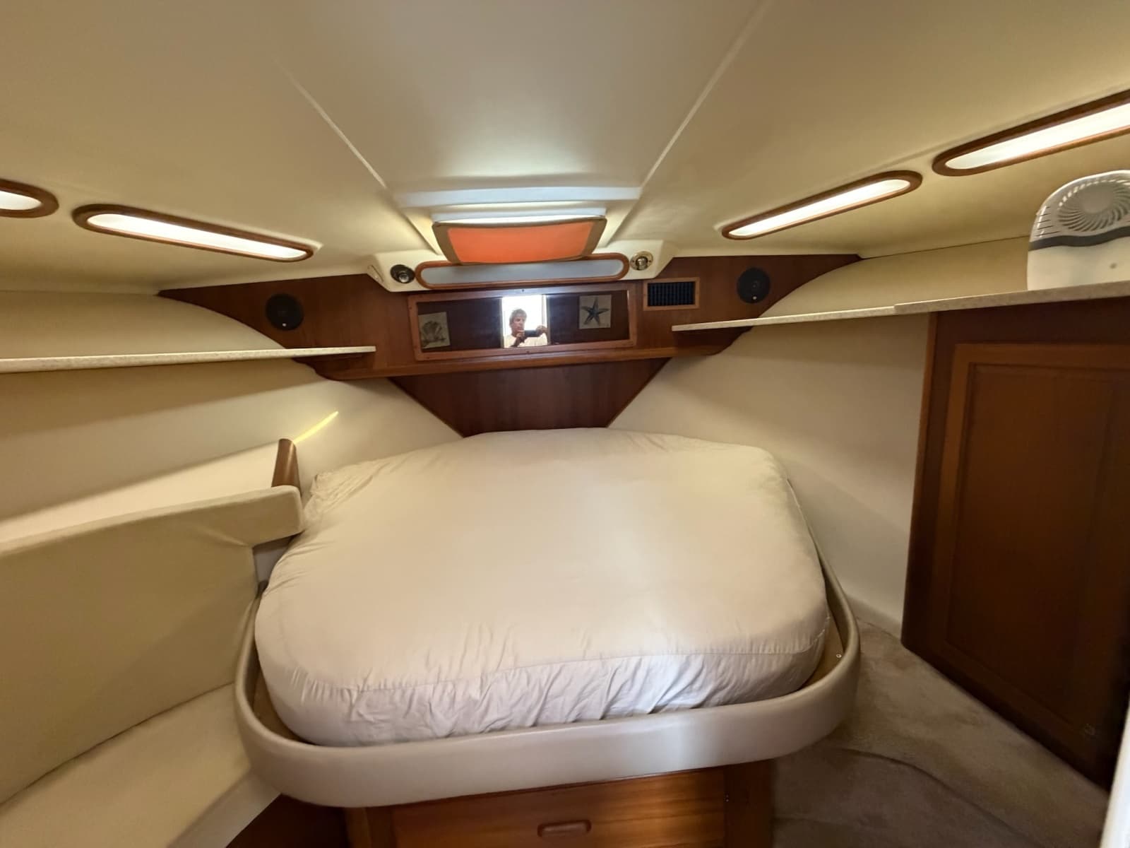 1998 Luhrs 40 Open - Photo 21